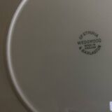 Neo-classical Greek revival shell-shaped dish, Wedgwood Etruria, 1940