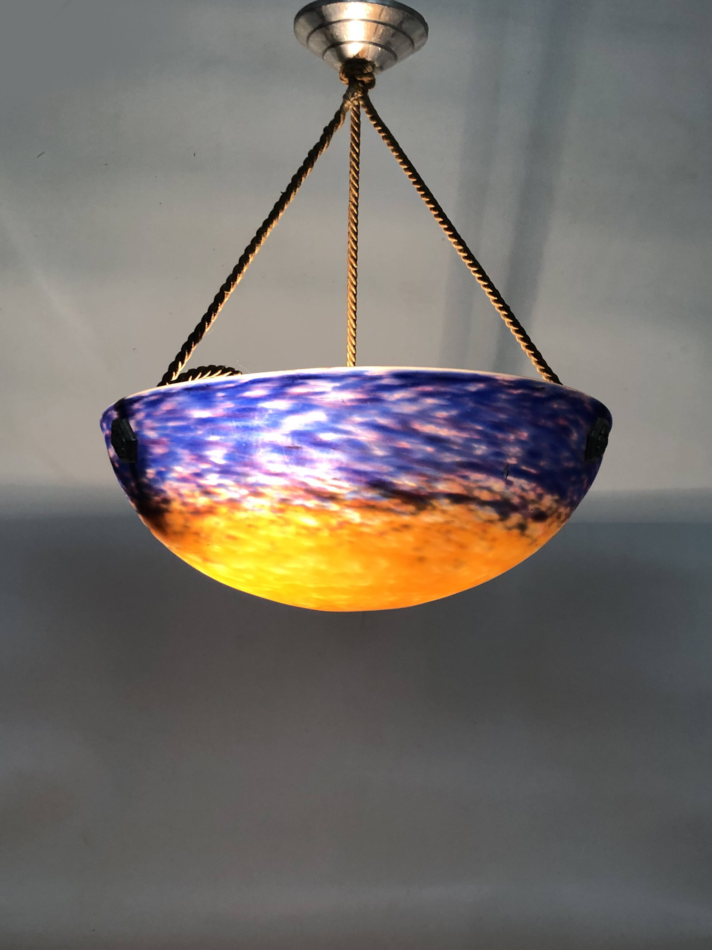 Art Deco suspension by Frères Muller Lunéville, made of glass paste.