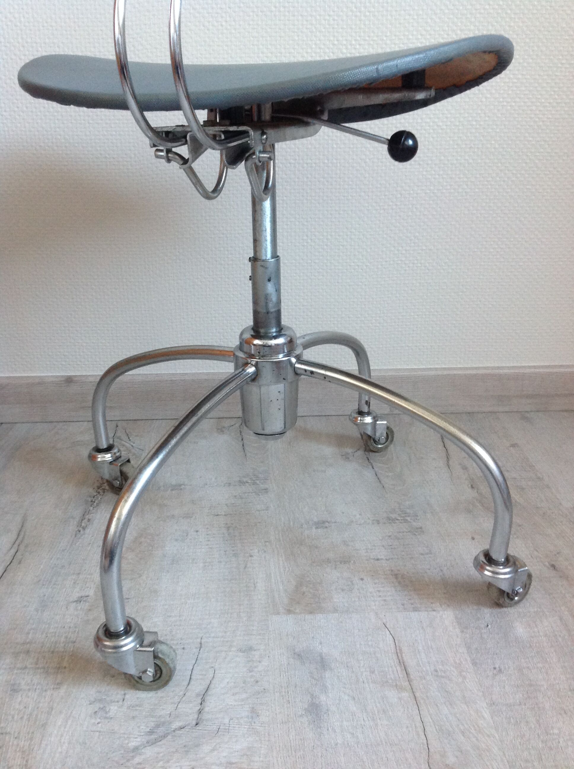 Chrome metal swivel chair industrial/vintage style 50s-60s