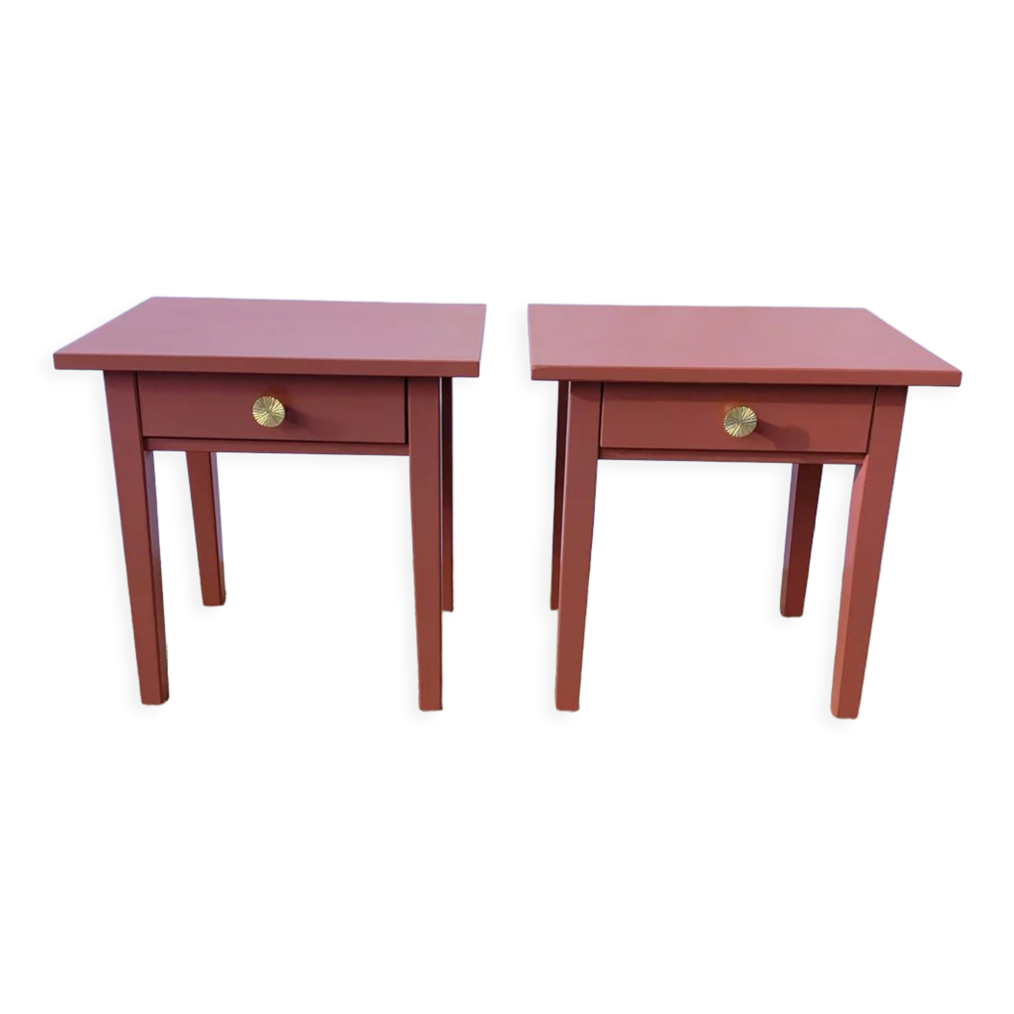 2 bedside tables