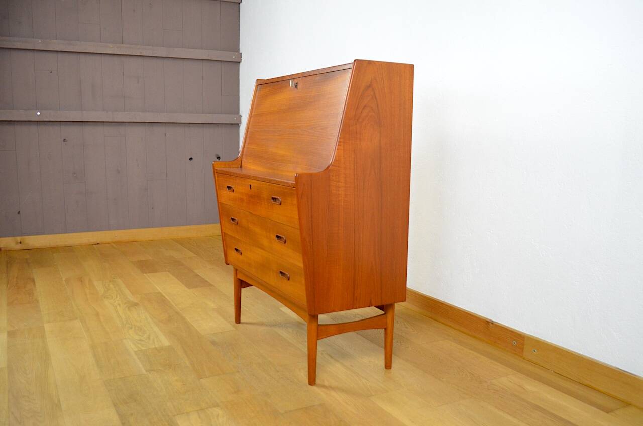 Danish Teak Secretary by Arne Wahl Iversen, Vinde Mobelfabrik Edition 1