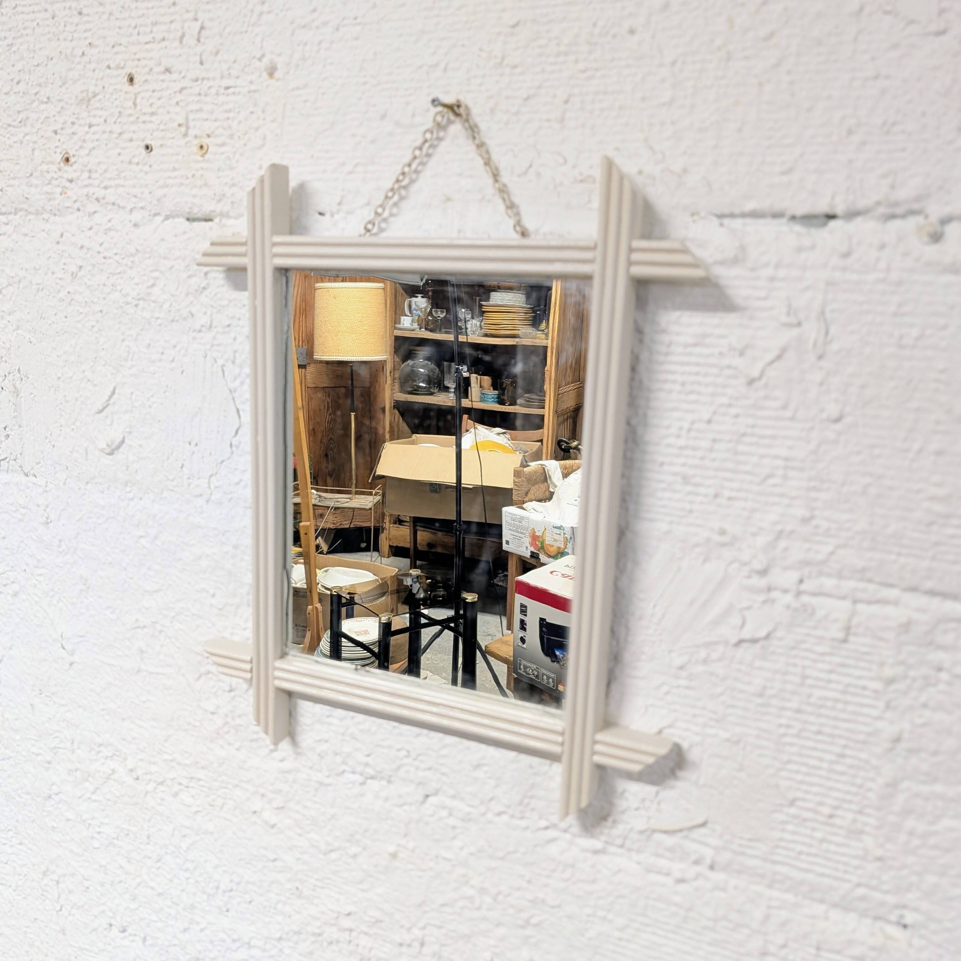 Miroir ancien à cadre bois, montage à croisillons