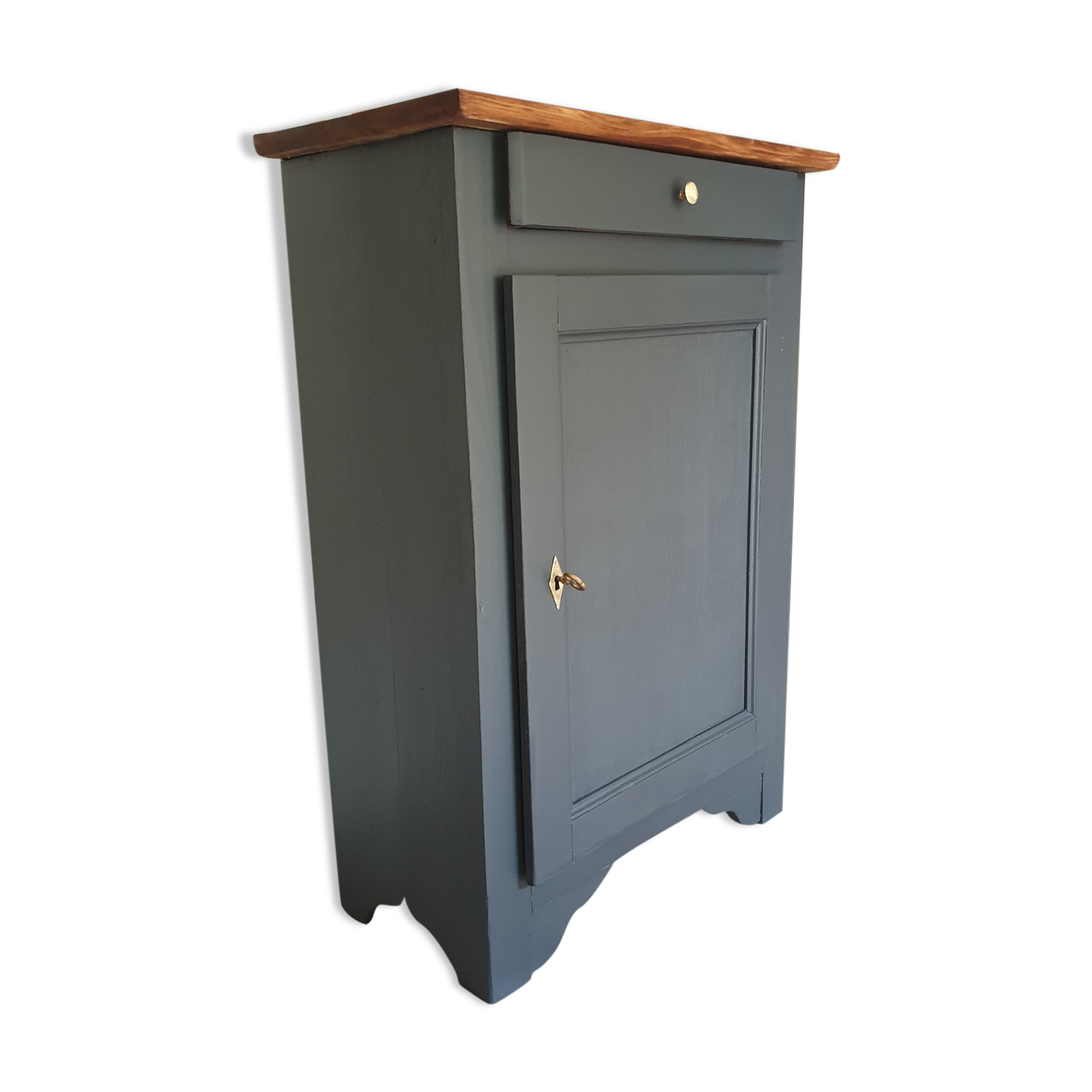 Grey confectionery buffet