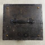 Square hat box