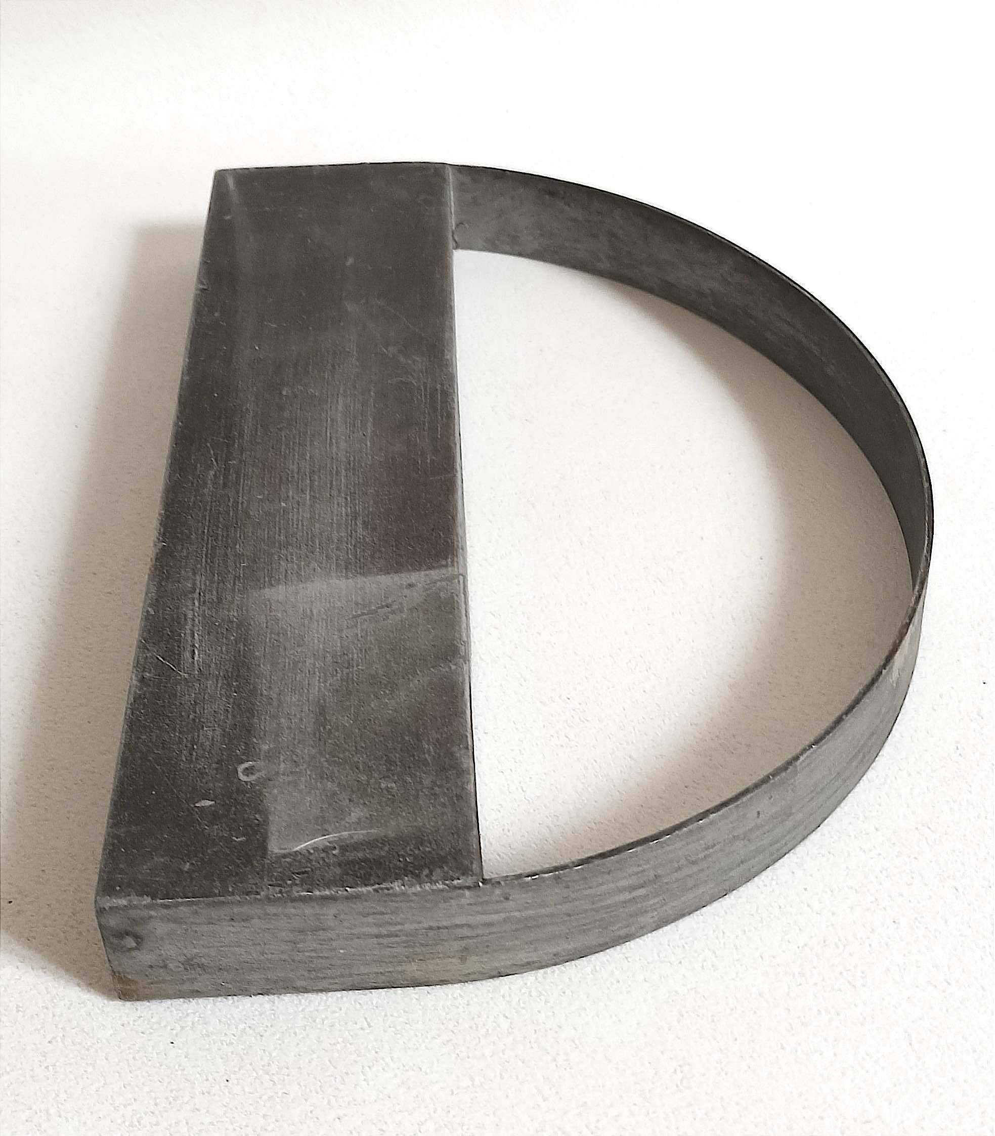 Metal letter D 1930s Height 25 cm