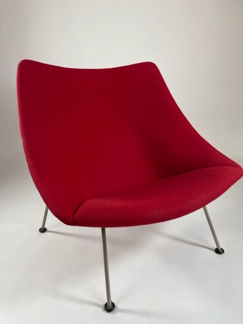 Oyster chair by Pierre Paulin for Artifort