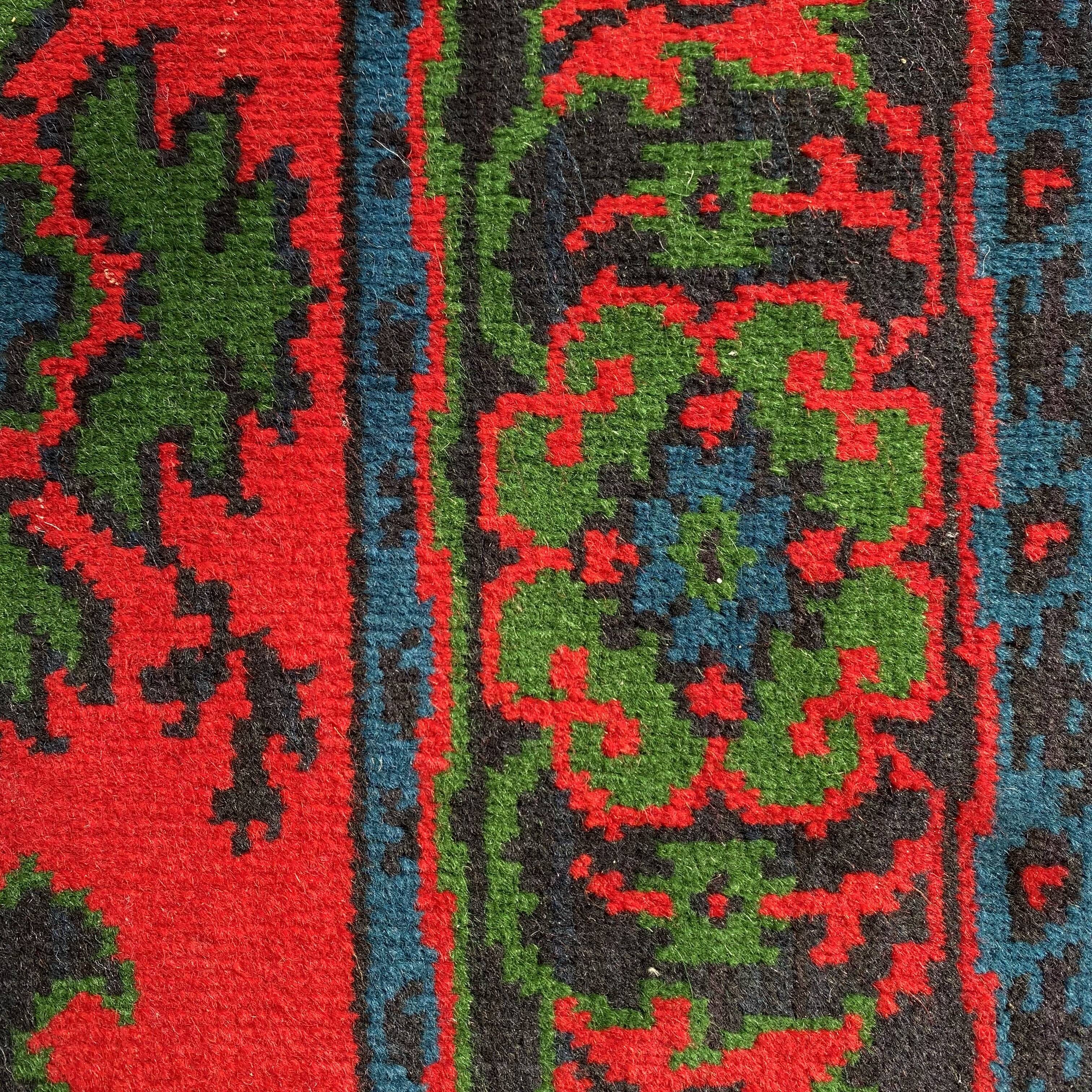 Hallway carpet 72x209 cut