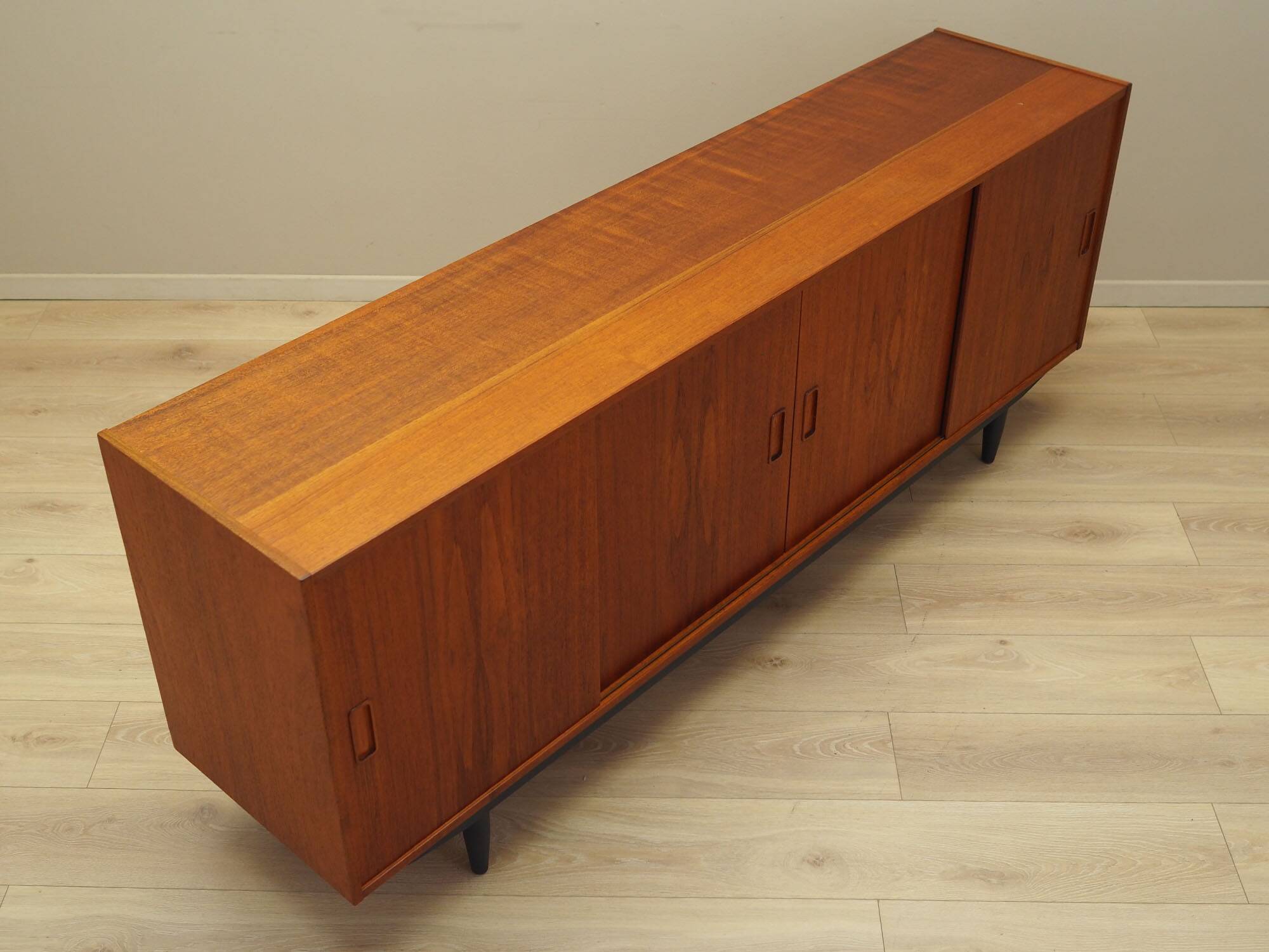 Buffet en teck, design danois, années 1970, fabricant : Westergaard