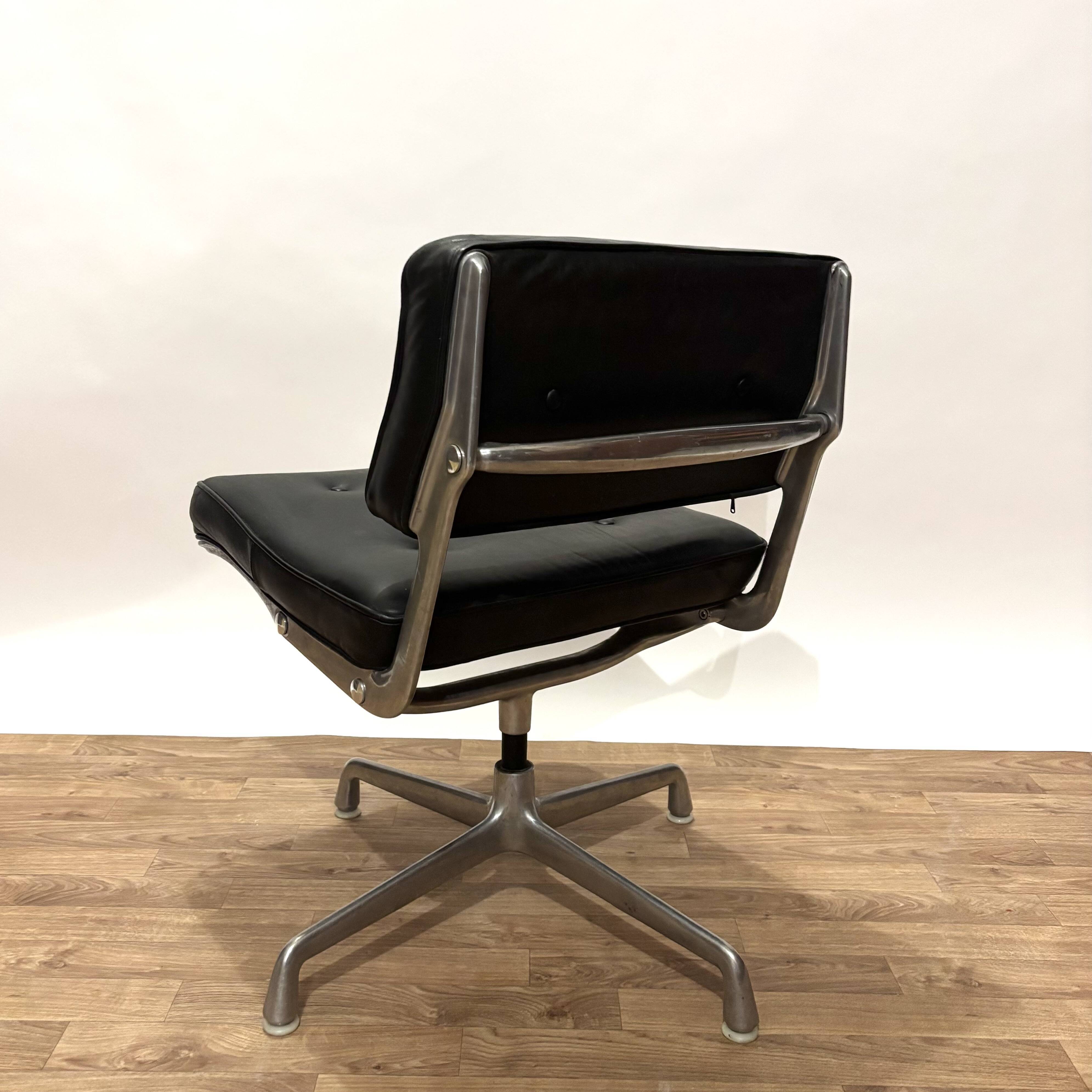 Intermediate Eames Chair from the 1970s in leather.