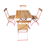 Garden furniture above wood and iron base It is foldable