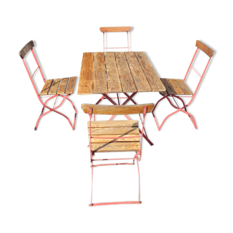 Garden furniture above wood and iron base It is foldable