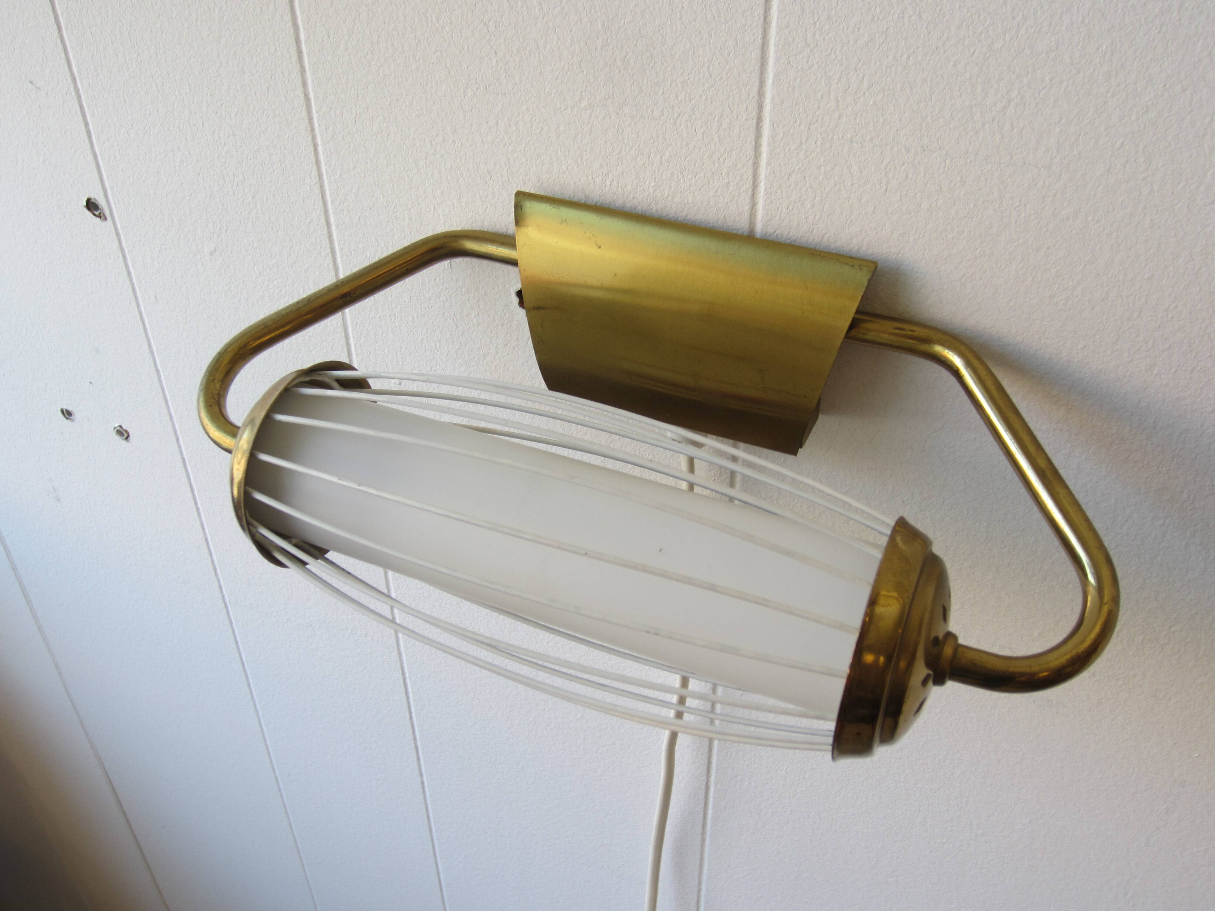 Scandinavian wall lamp in glass and brass