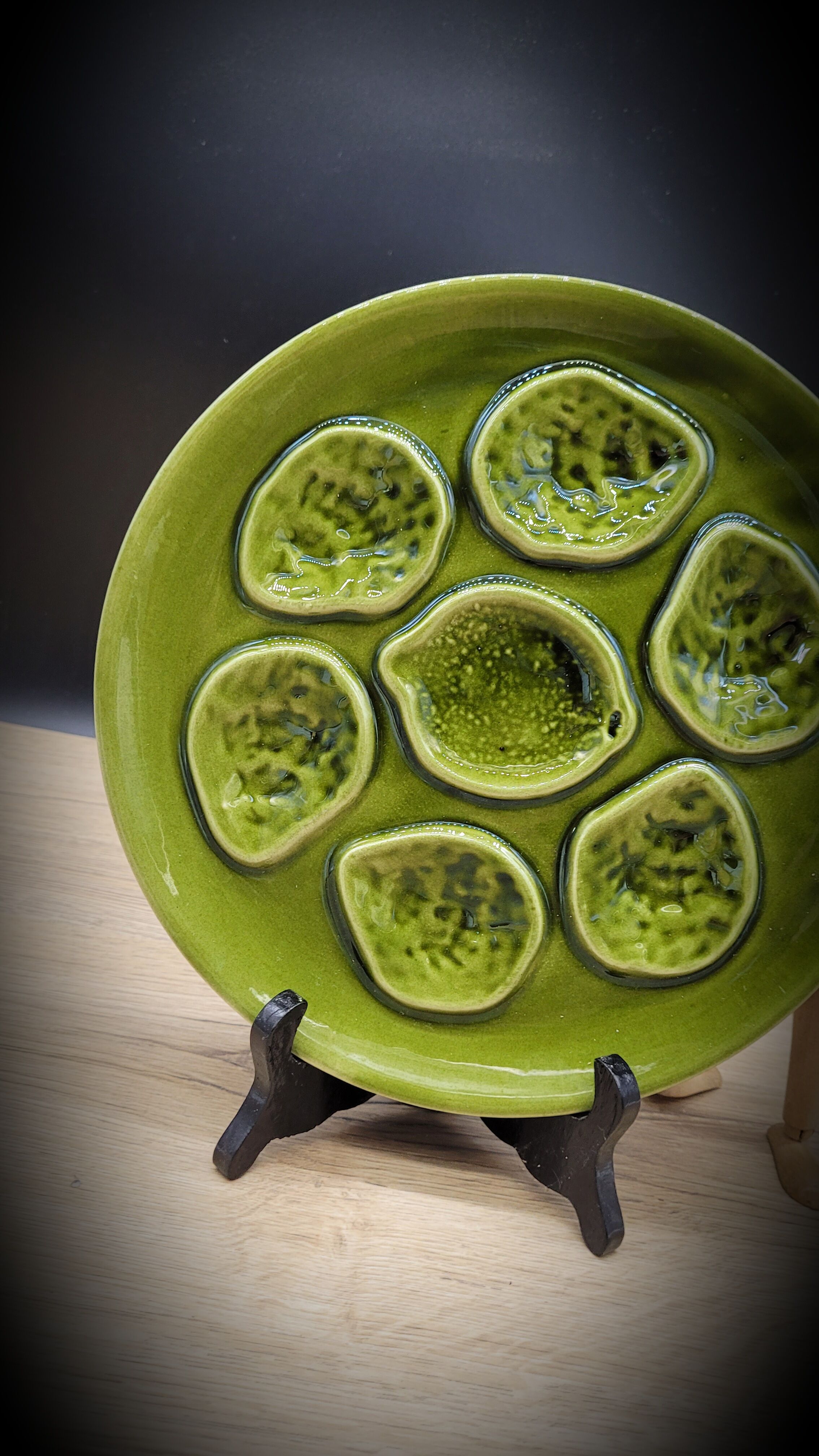 Green oyster plate
