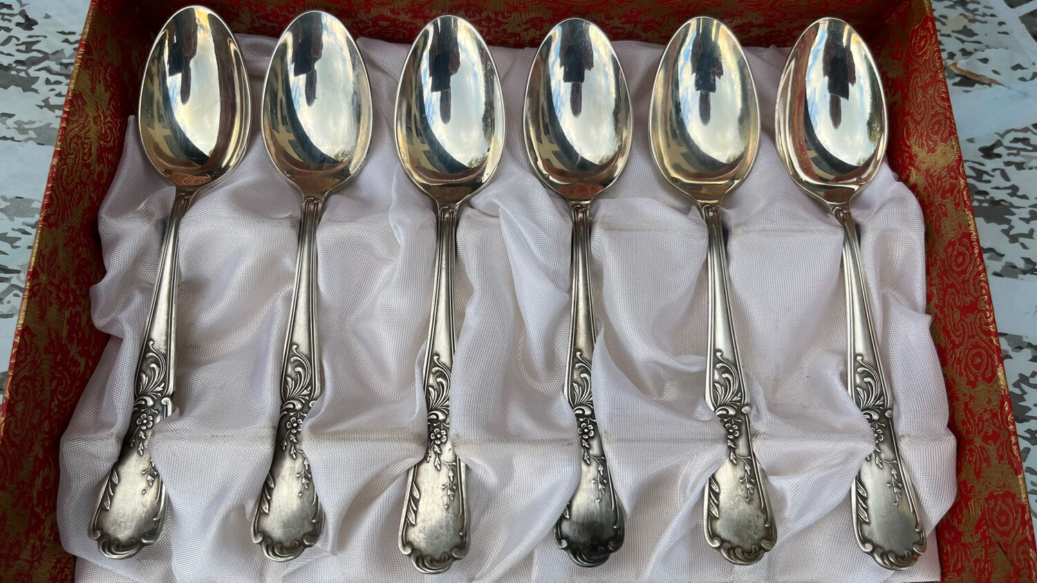 Set of 6 small silver metal teaspoons