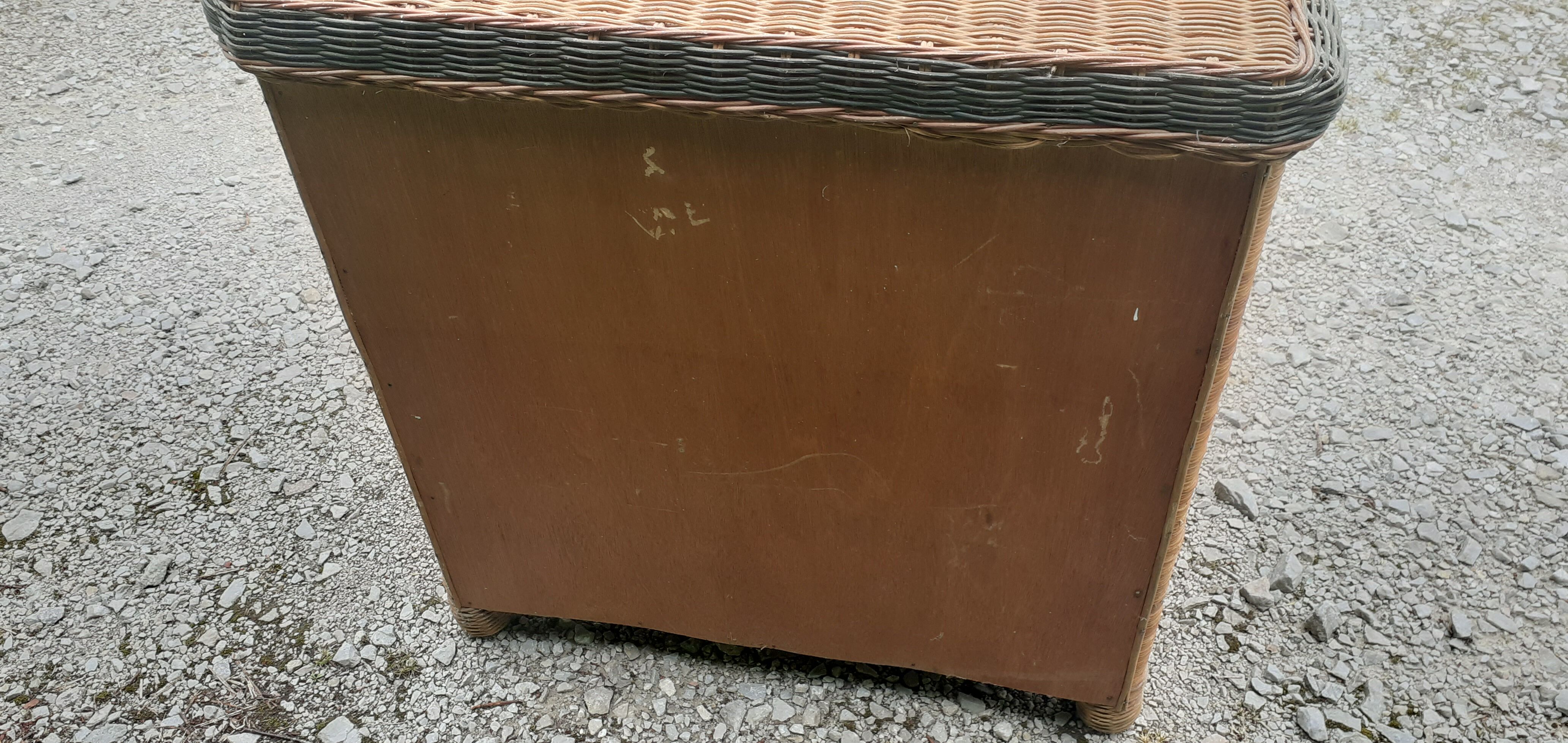 Chest of drawers 3 drawers in vintage rattan wicker