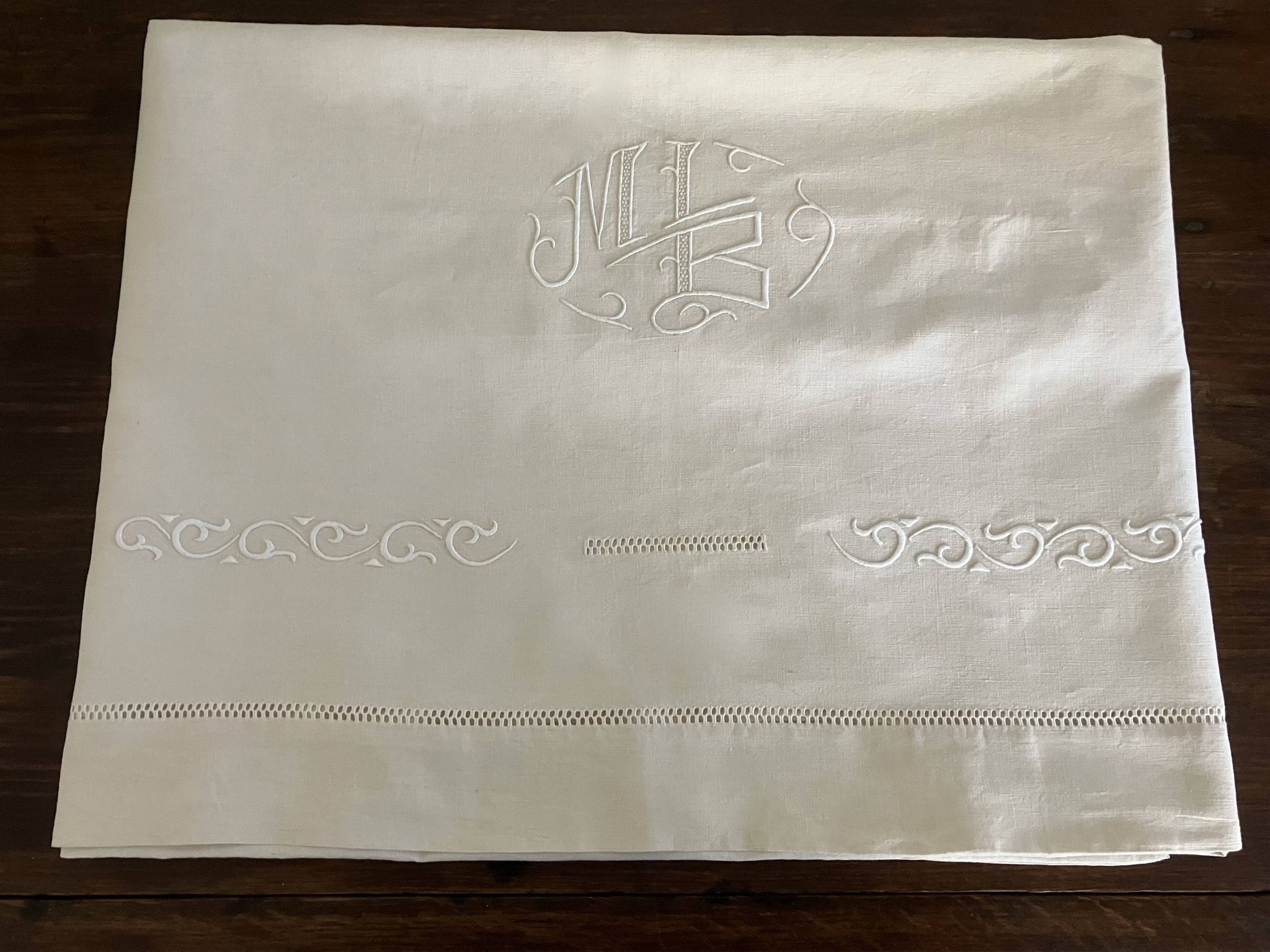 Drap métis avec monogramme MLB - Modèle 1
