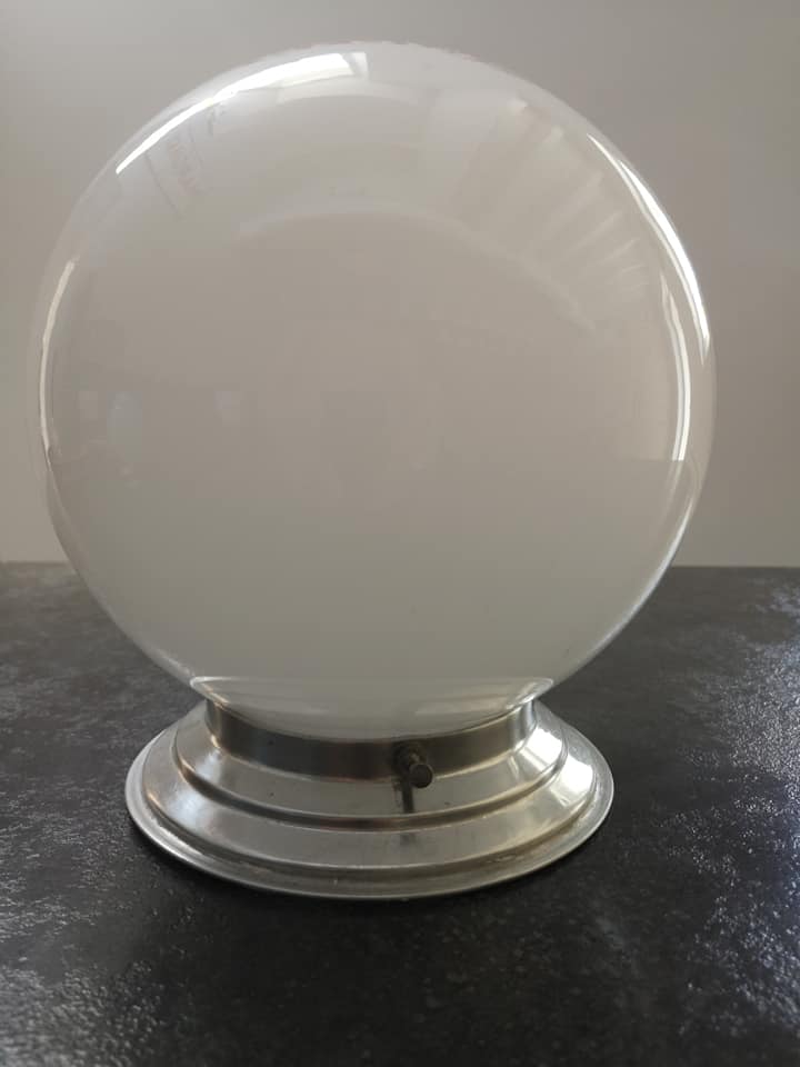Plafonnier ancien globe opaline blanc porcelaine Art déco 1930 suppot métal TBE
