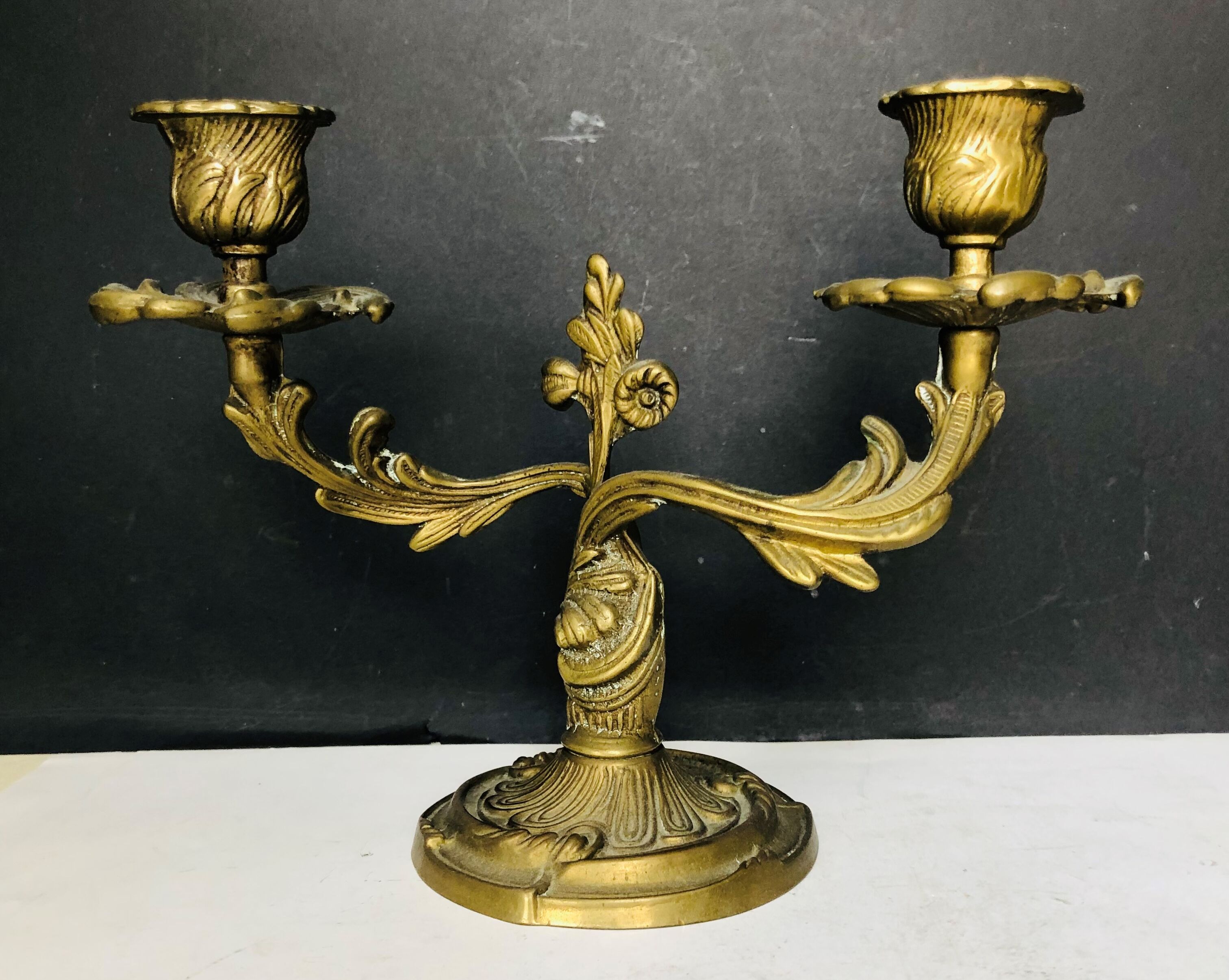 Ancient two-pointed chandelier