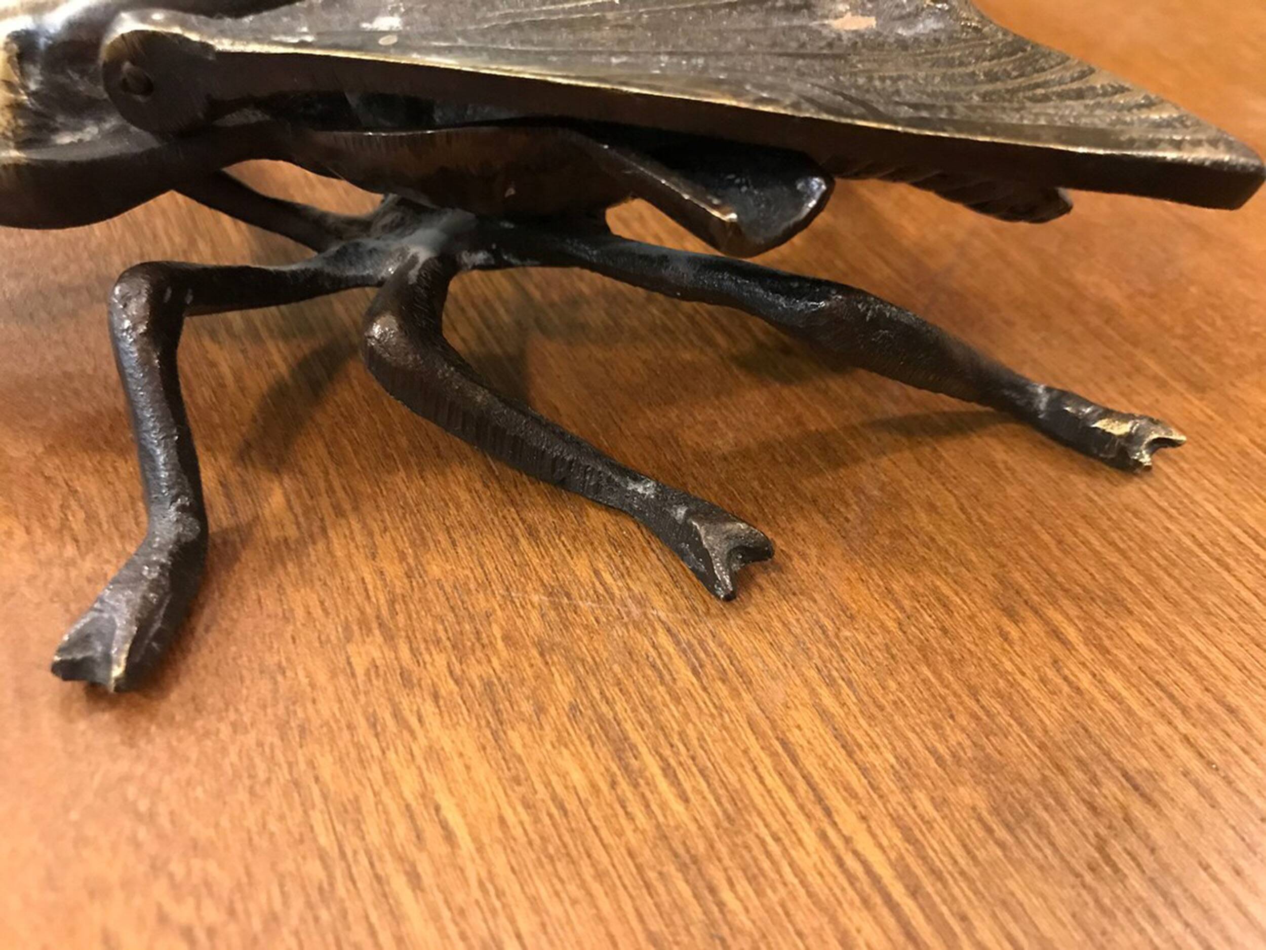 Vintage Ashtray Fly Design with Lid