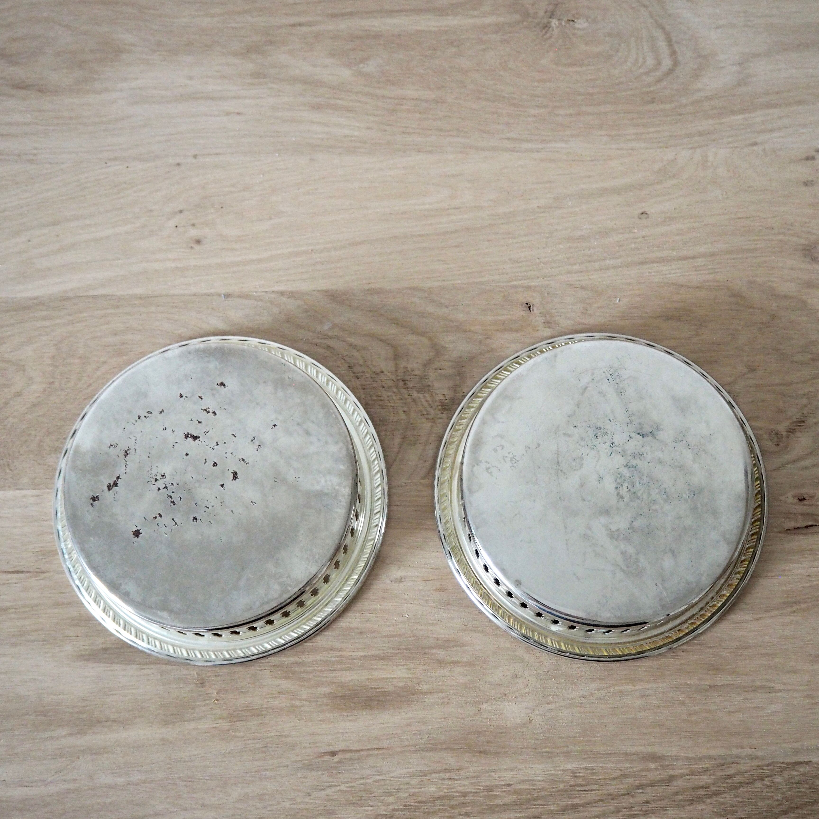 Pair of silver bottle underbellies