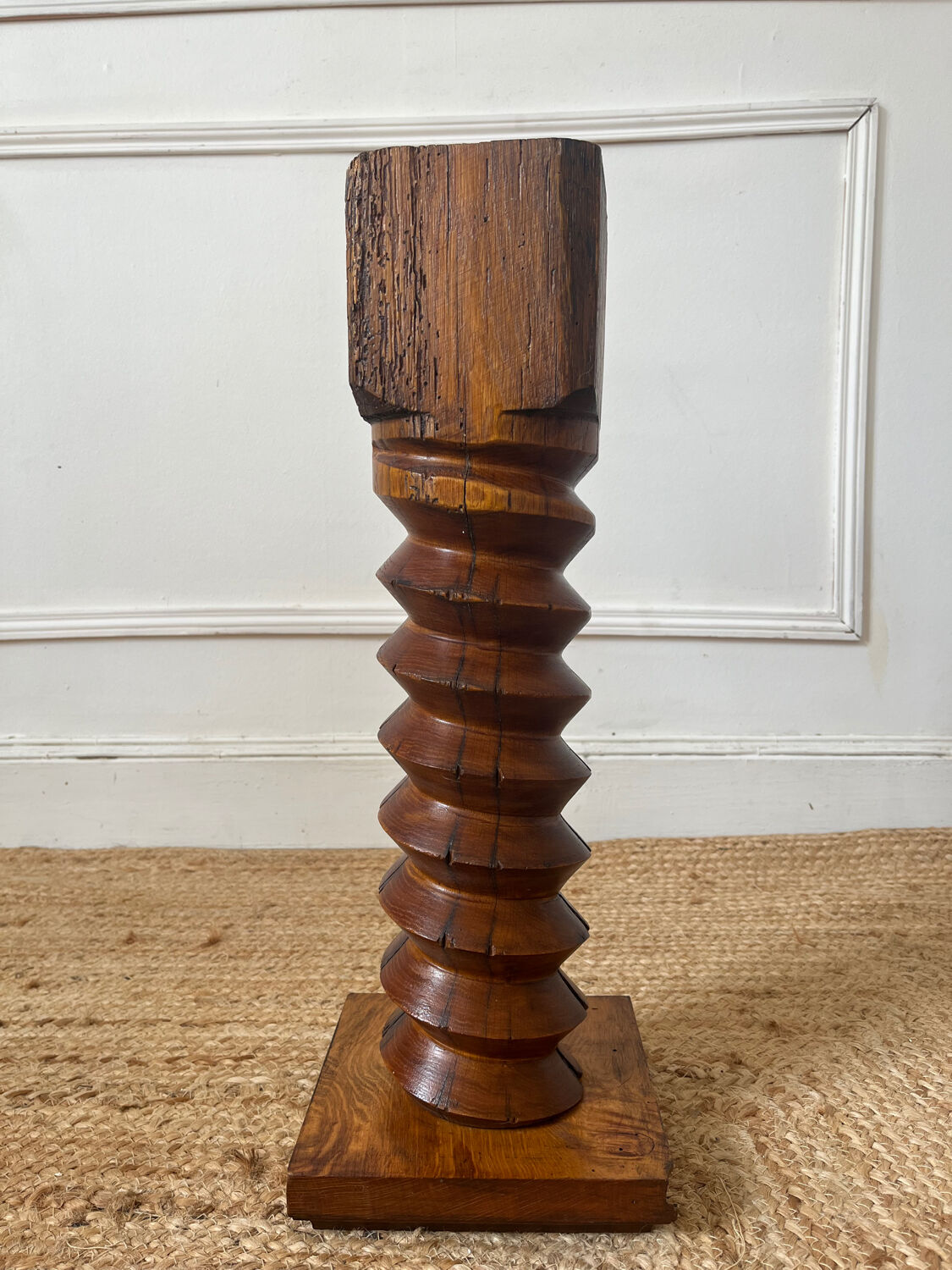 Solid wood press screw seat