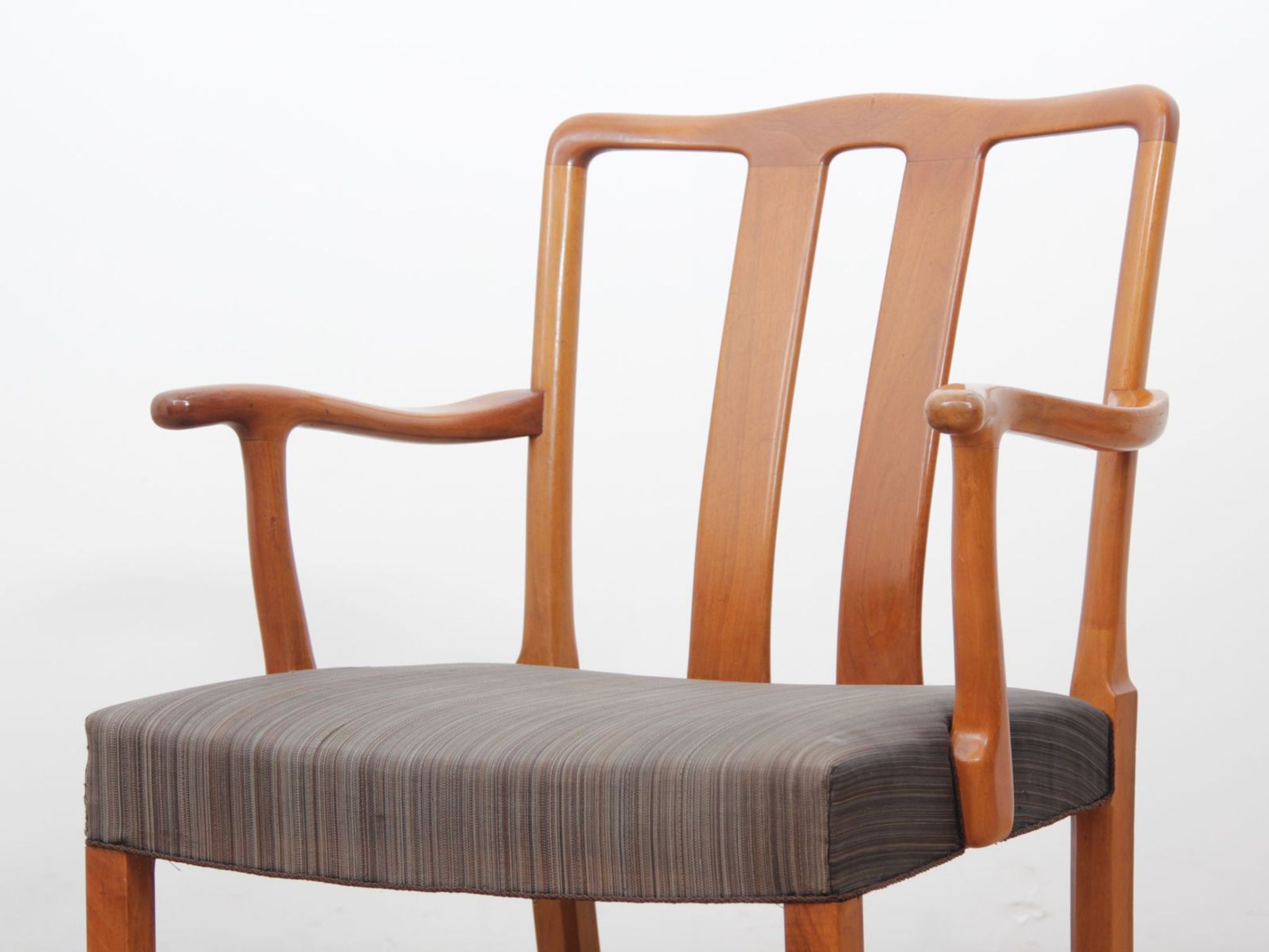 Fauteuils scandinaves FH43 par Ole Wanscher pour Fritz Hansen 1943