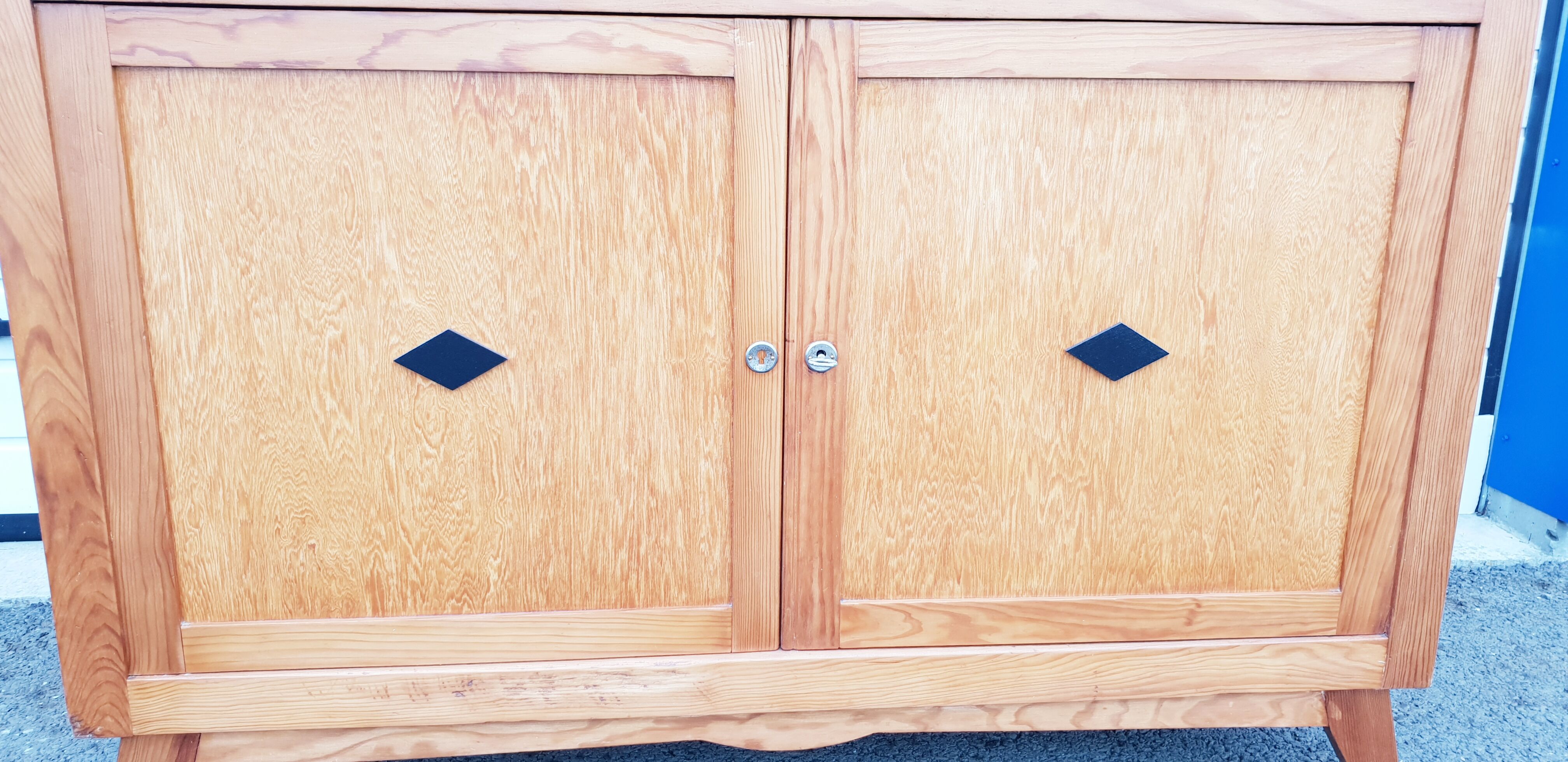 Vintage buffet