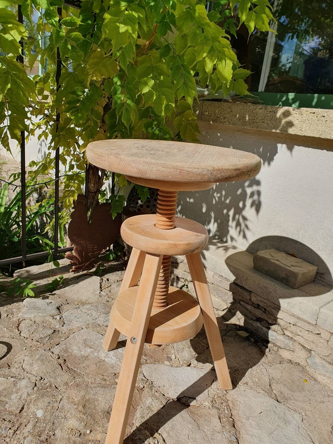 Watchmaker's stool