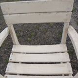 Paire de fauteuils en bois