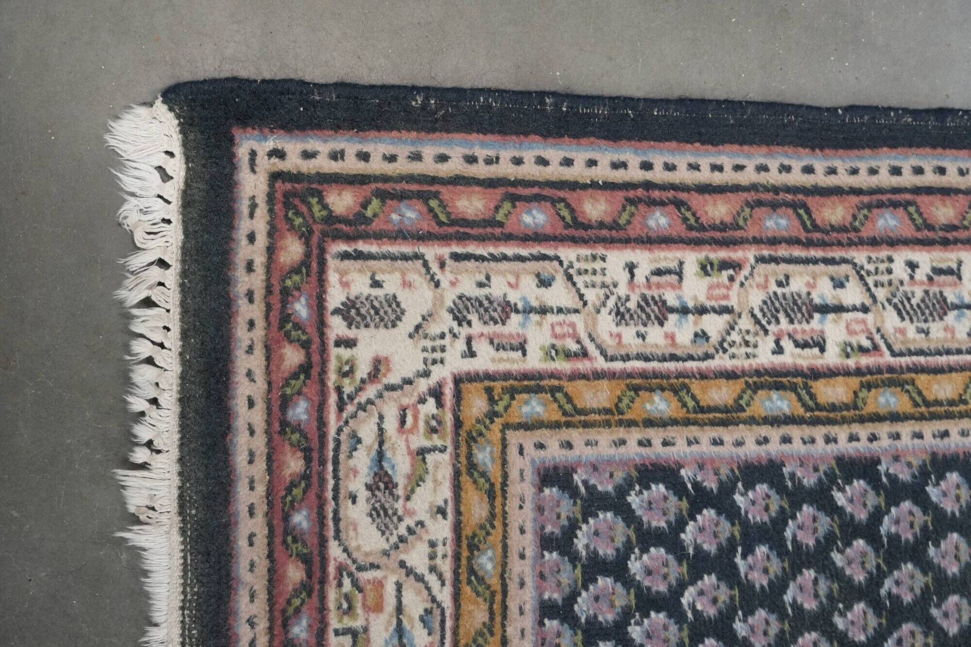 Beautiful vintage oriental rug with mainly blue colours 195x147cm