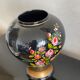 Vase boule style Napoléon lll décor fleurs peintes à la main