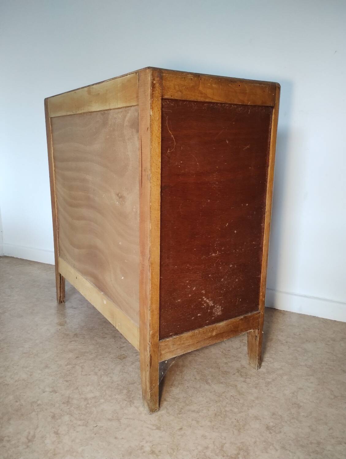 Commode vintage