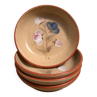 4 soup plates