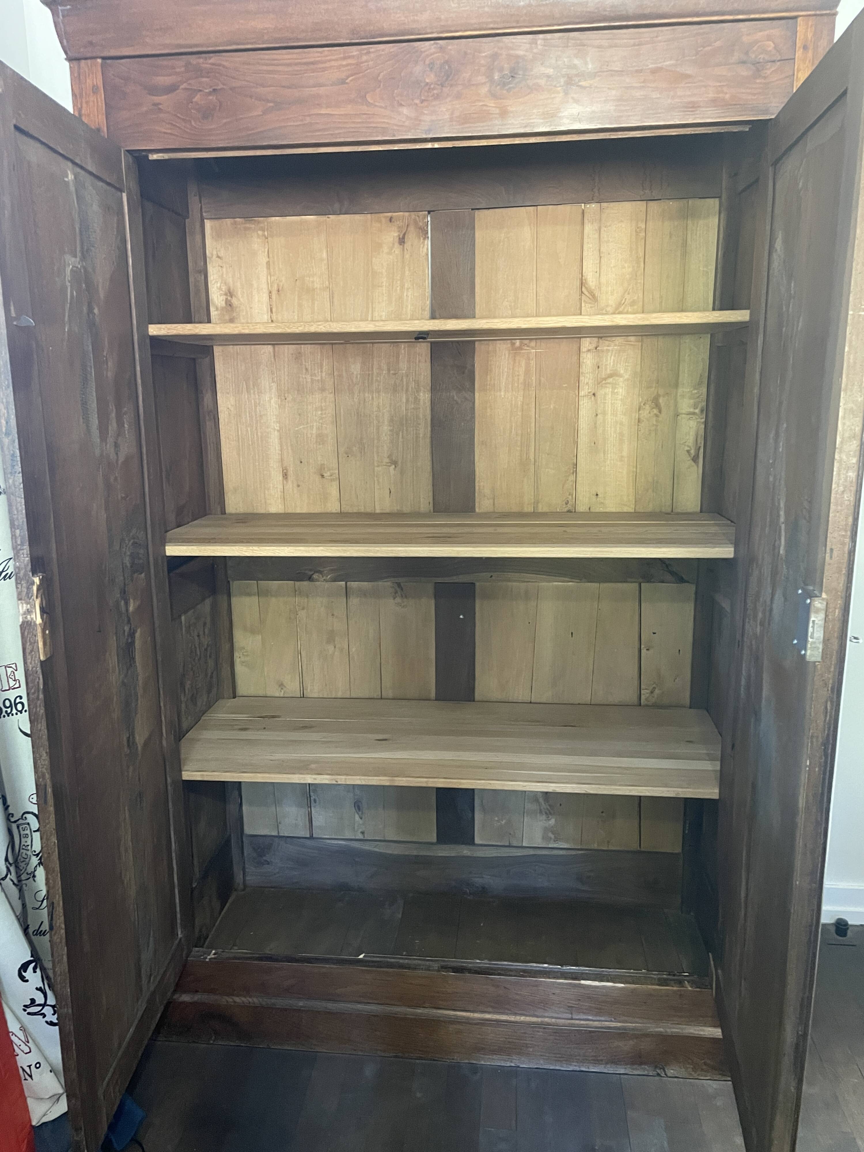 Solid wood wardrobe