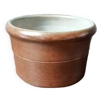 Petit pot en grés marron