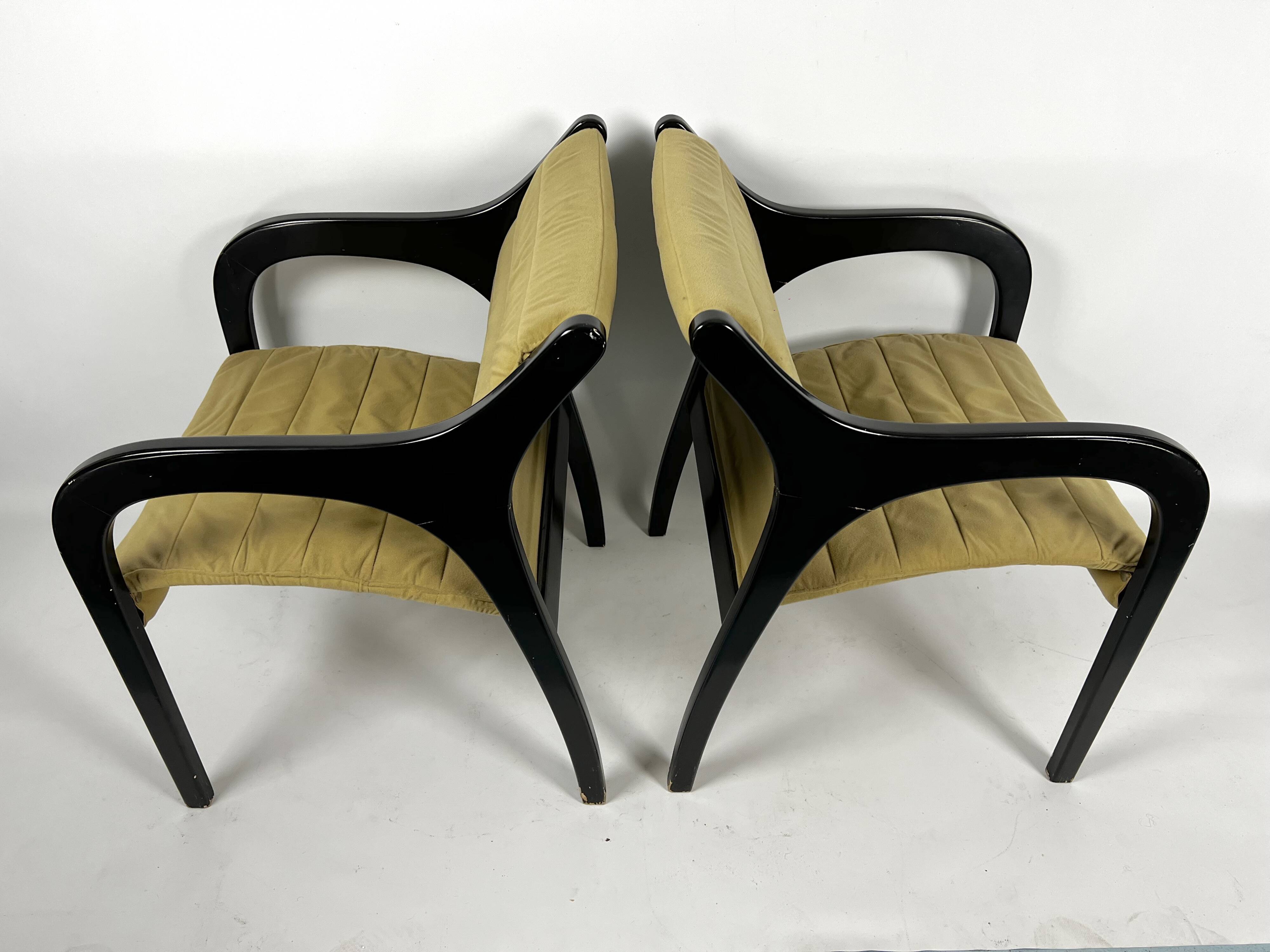 Mid-Century pair of Vivalda lounge chairs by Claudio Salocchi for Sormani. 1960s