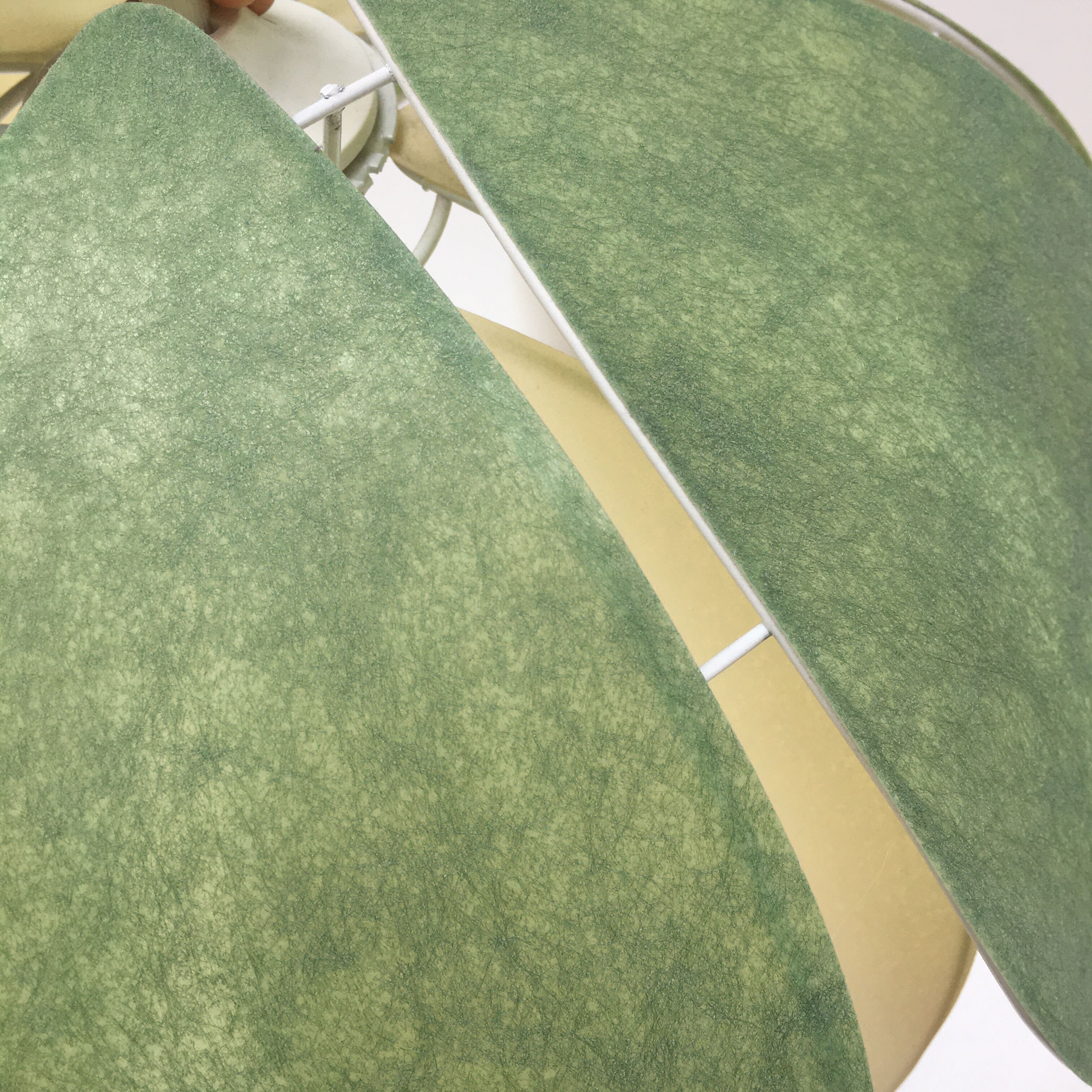 Lotus flower suspension