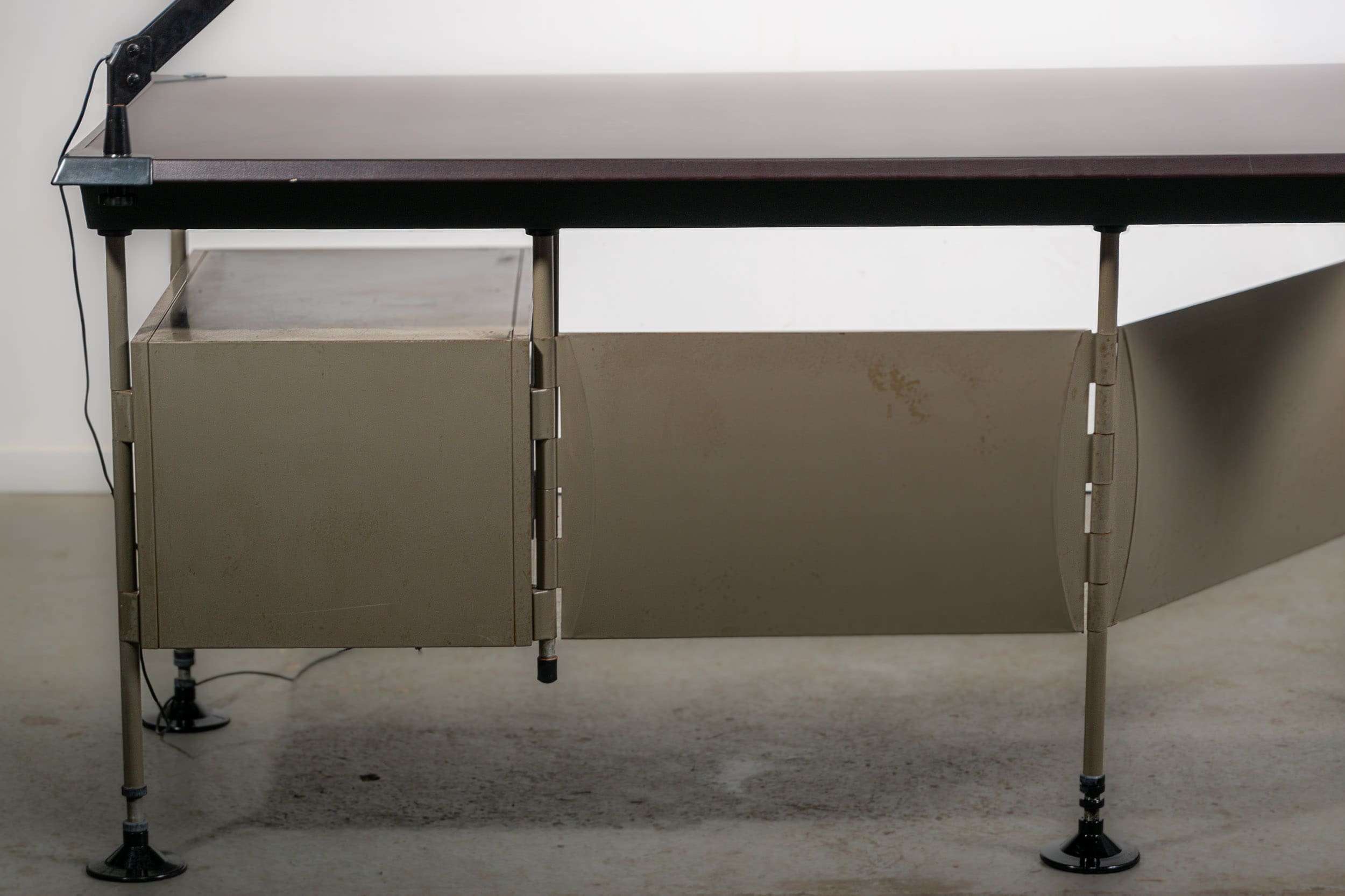 Spazio series director's desk with lamp by Studio BBPR for Olivetti, circa 1960