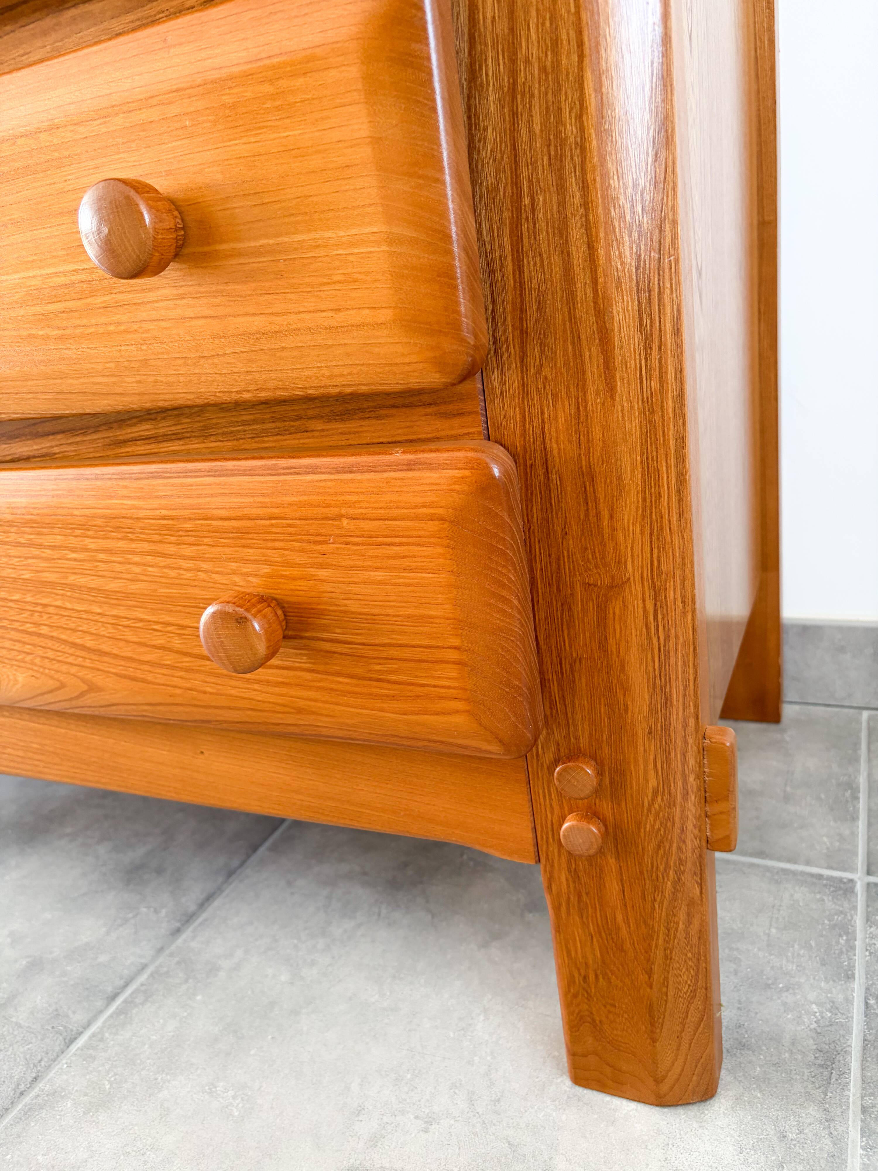 Large elm chest of drawers from Maison Regain, vintage 80s.