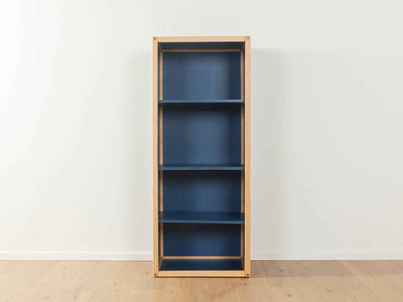 Flötotto cabinet
