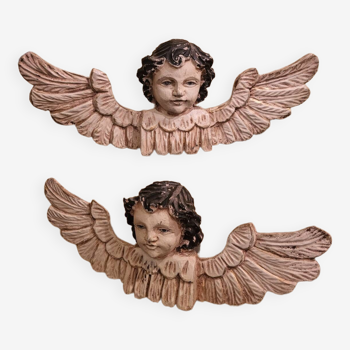 Paire d'anges en bois polychrome