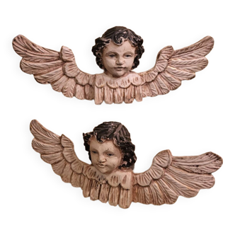 Paire d'anges en bois polychrome