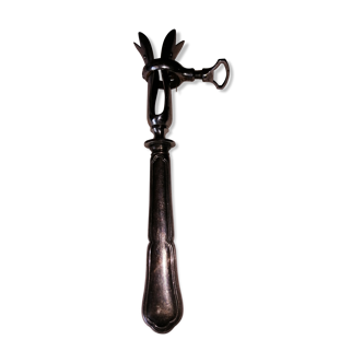 Leg clip
