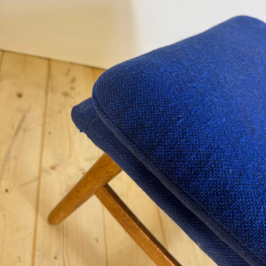 Danish mid-century modern pouf/footstool with cushion – 1960