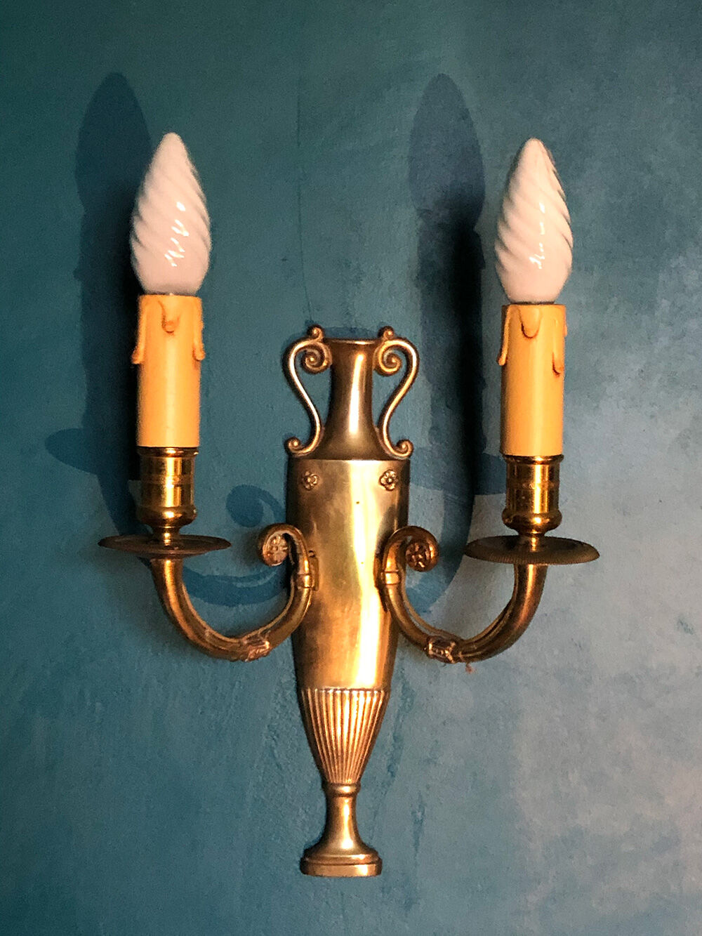 Paire d'appliques directoire en bronze