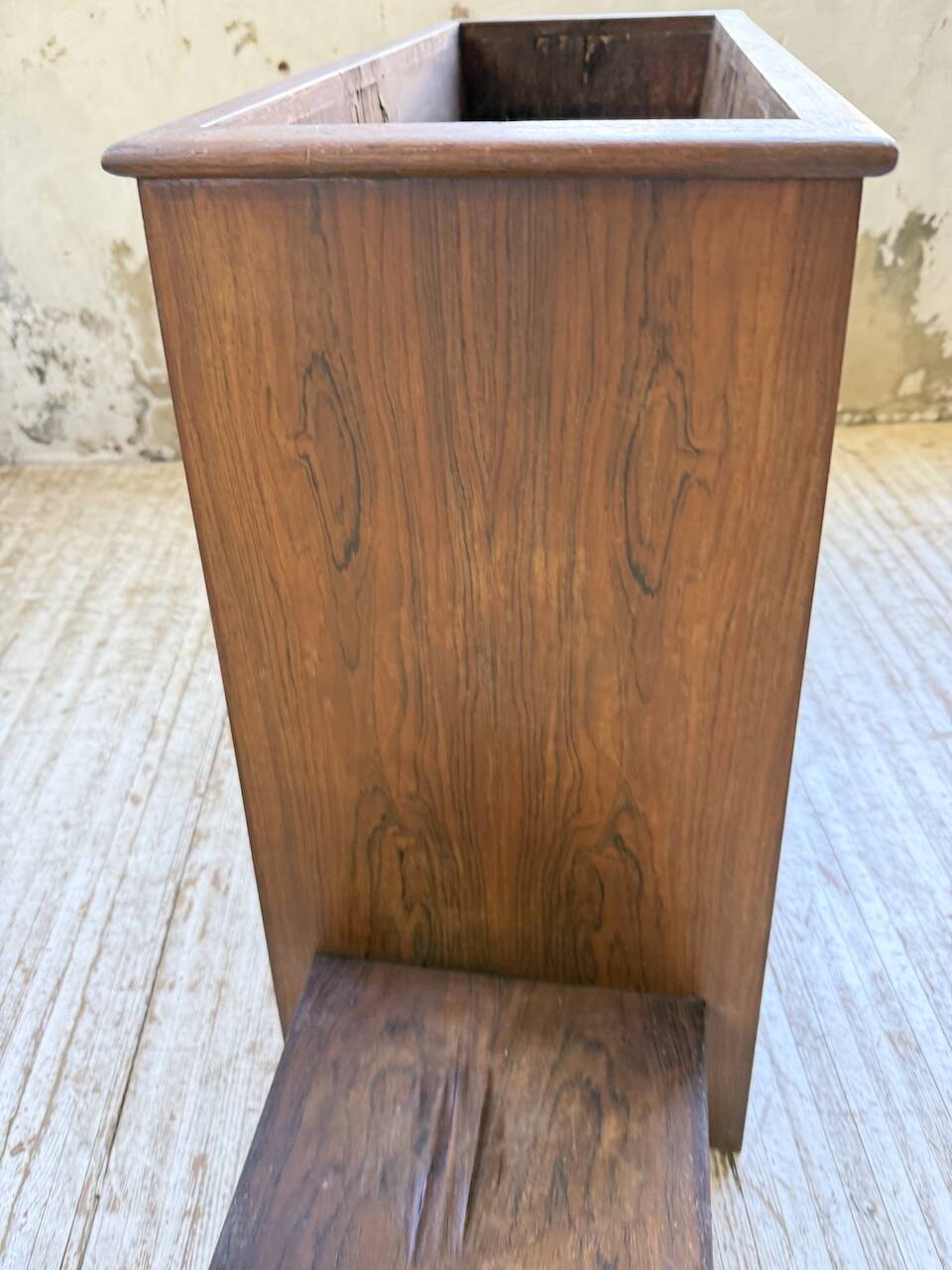 Jardinière années 50 palissandre constructiviste