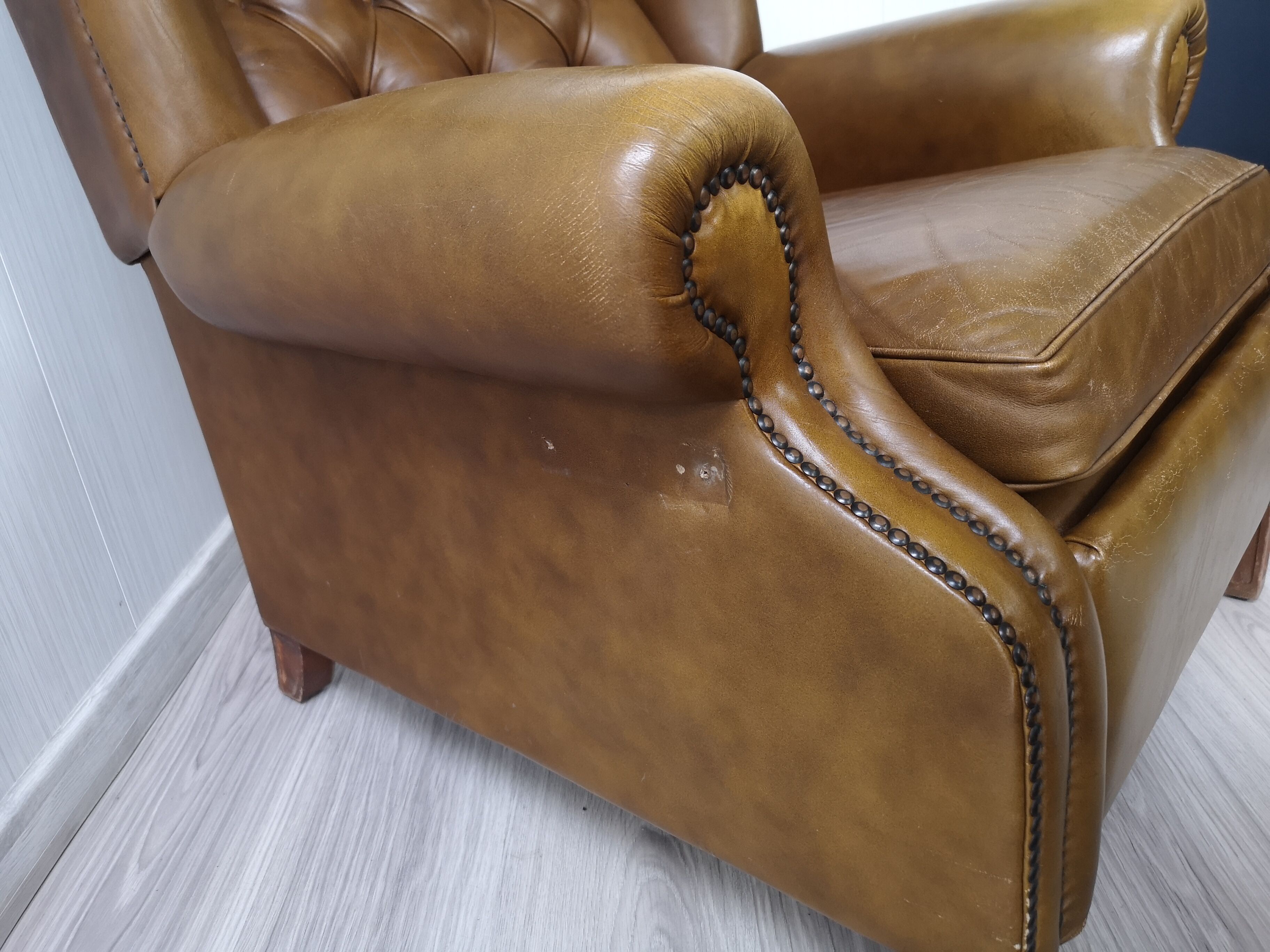 Leather reclining chair