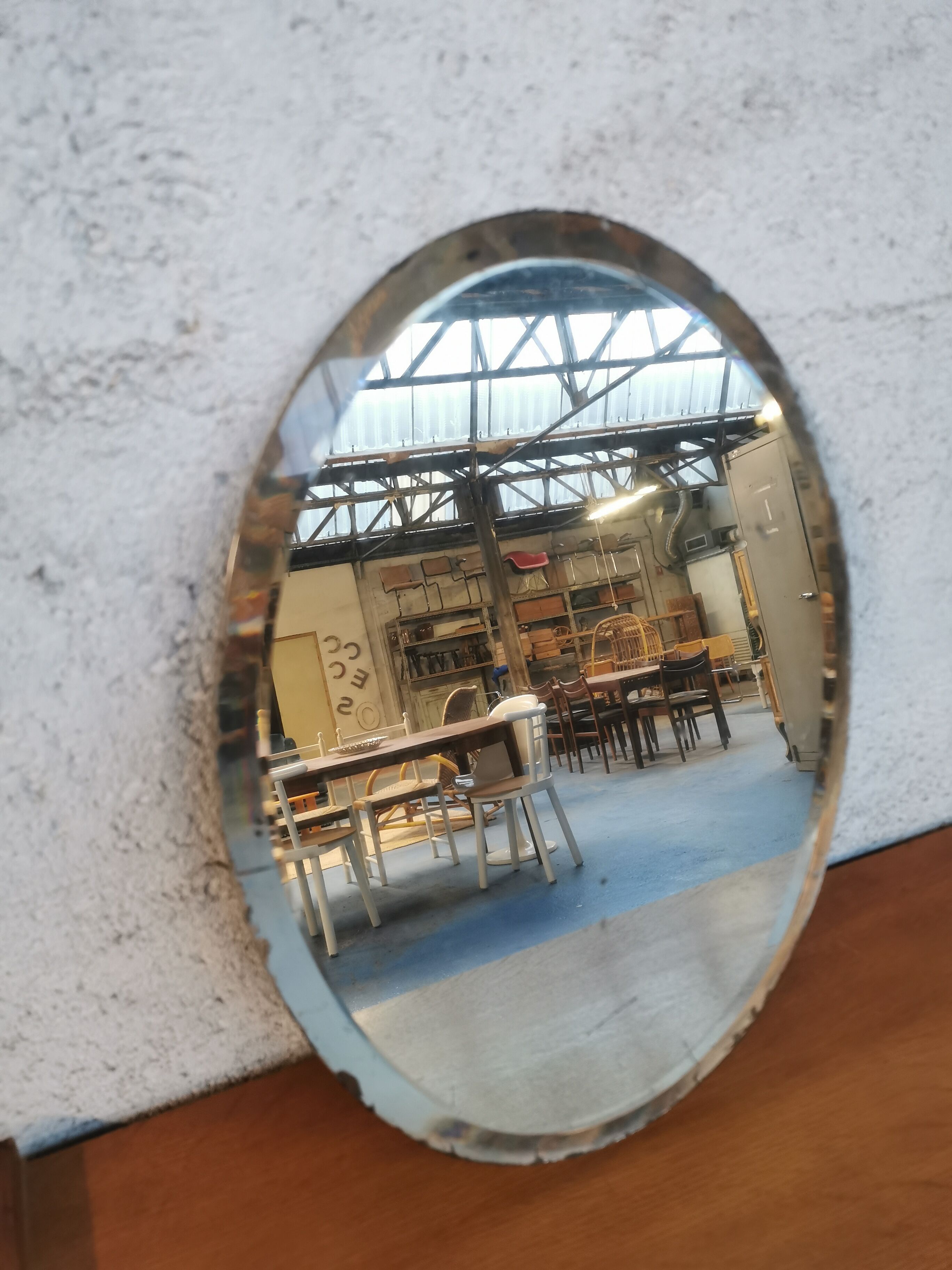 Oval beveled mirror