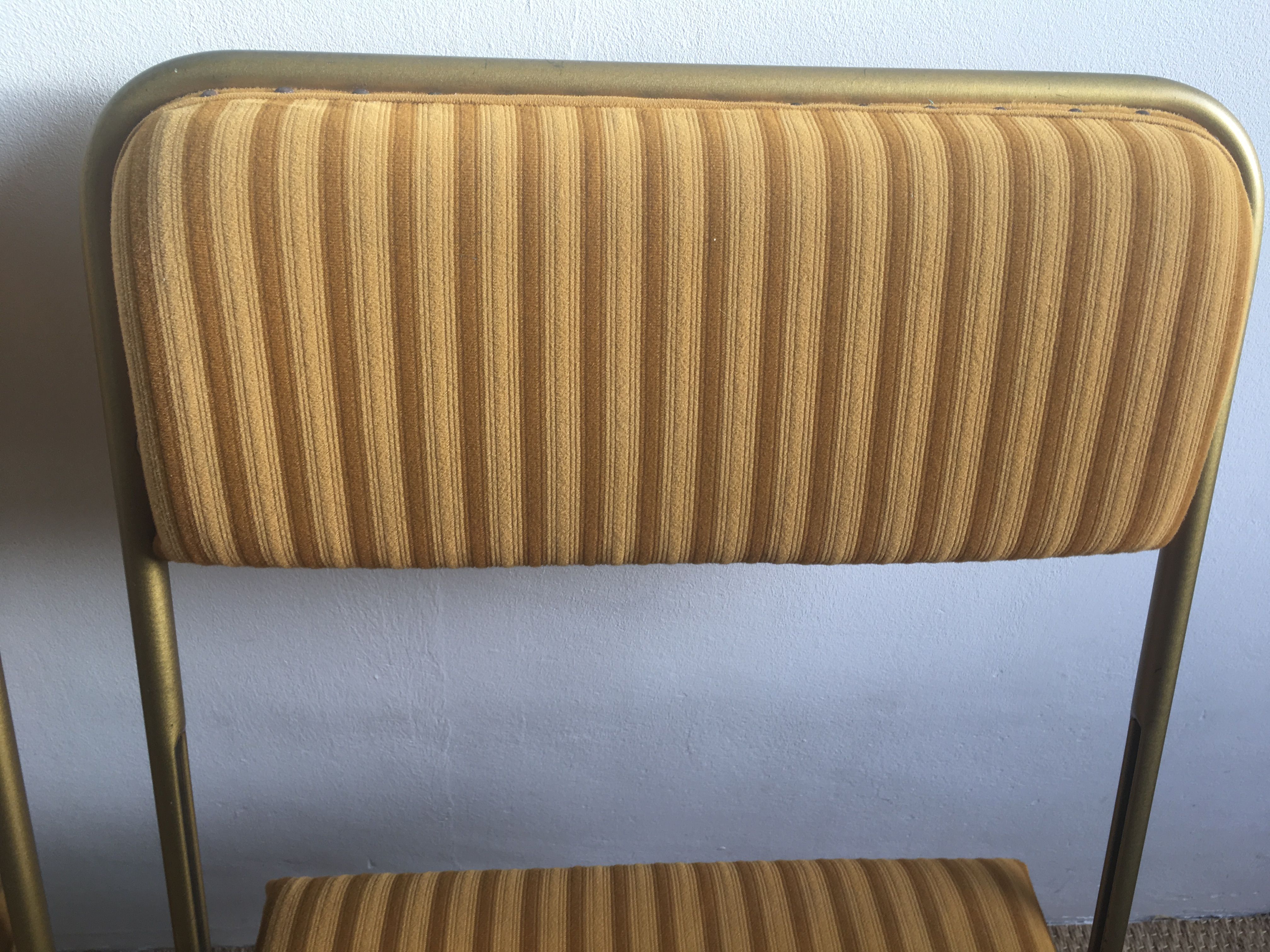 Paire de chaises Lafuma velours moutarde vintage 60/70’s