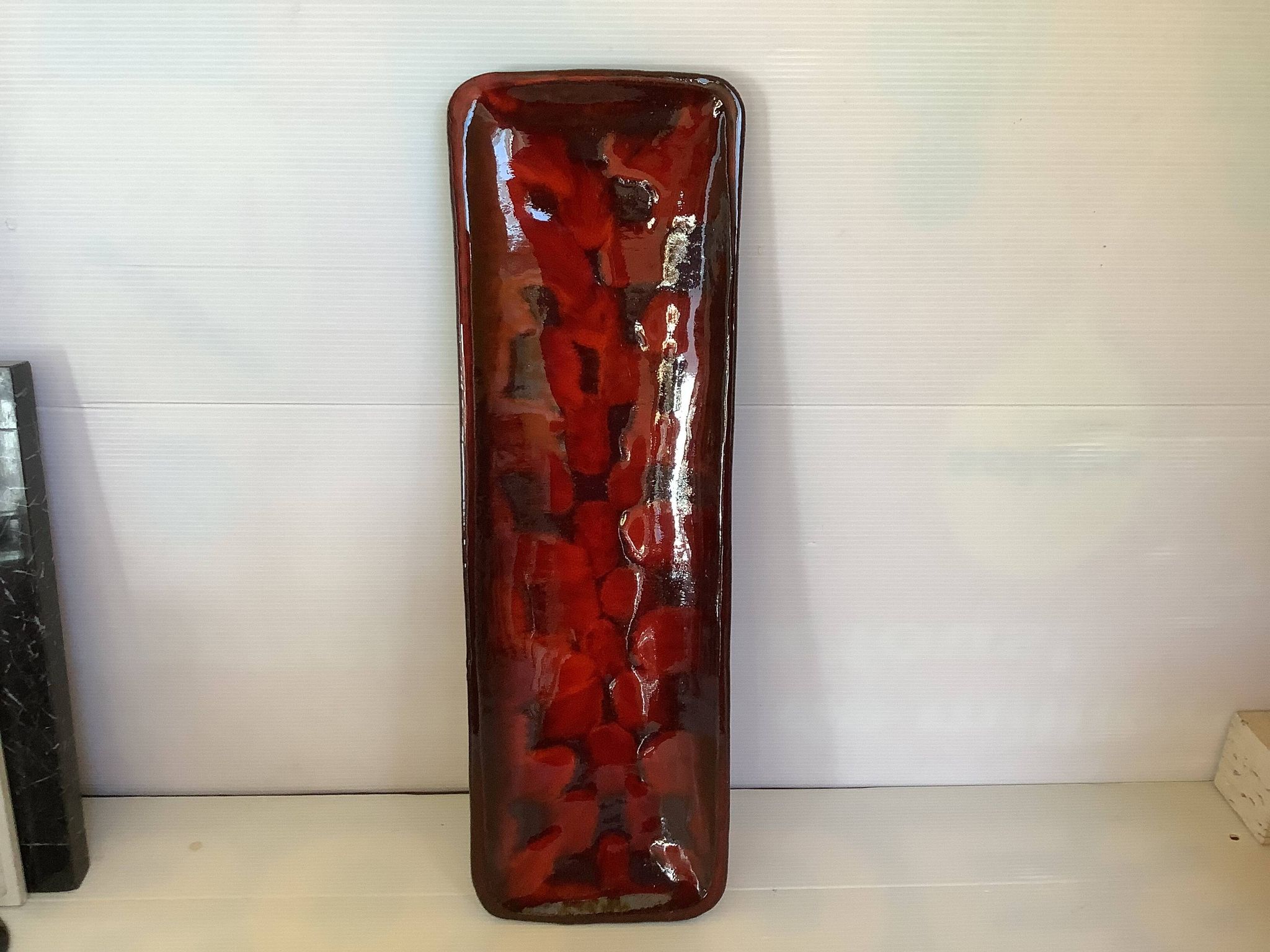 Vide poche rouge triennale Kortrijk Courtrai